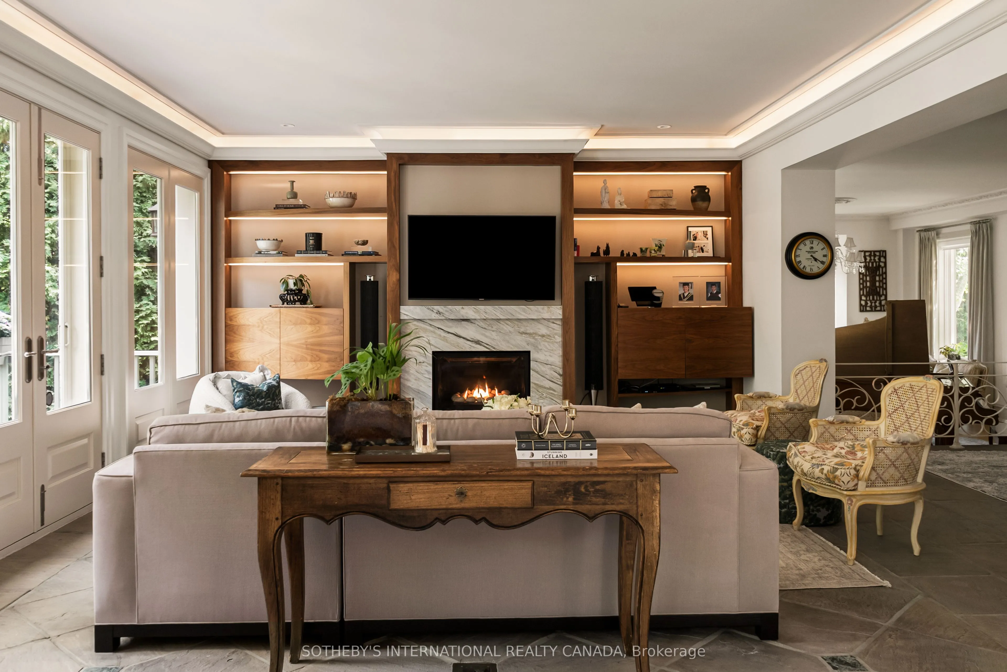 12 Forest Glen Crescent
