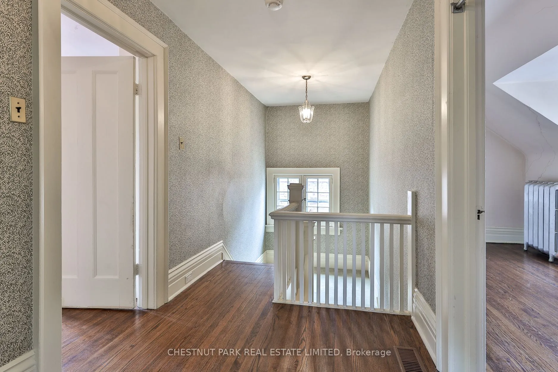 127 Roxborough Drive