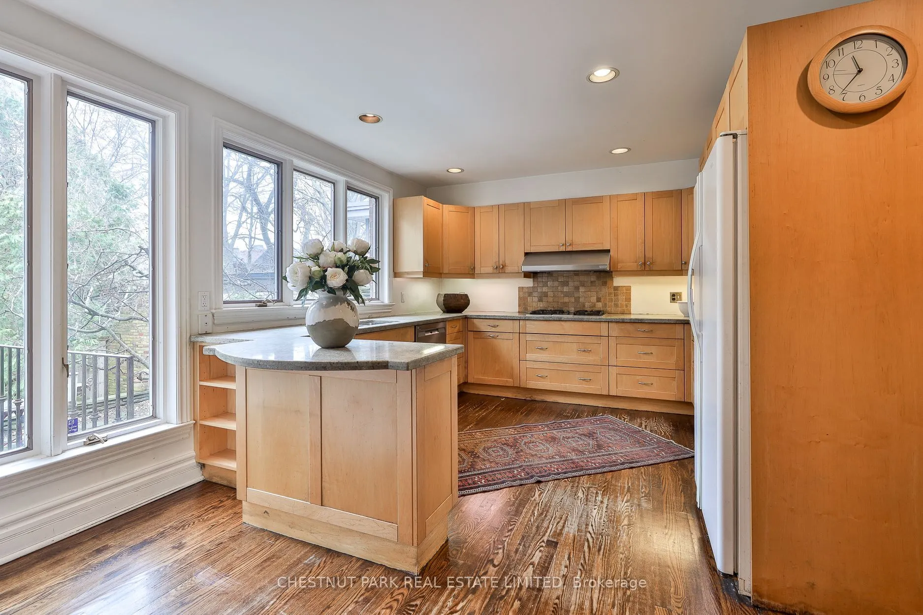 127 Roxborough Drive