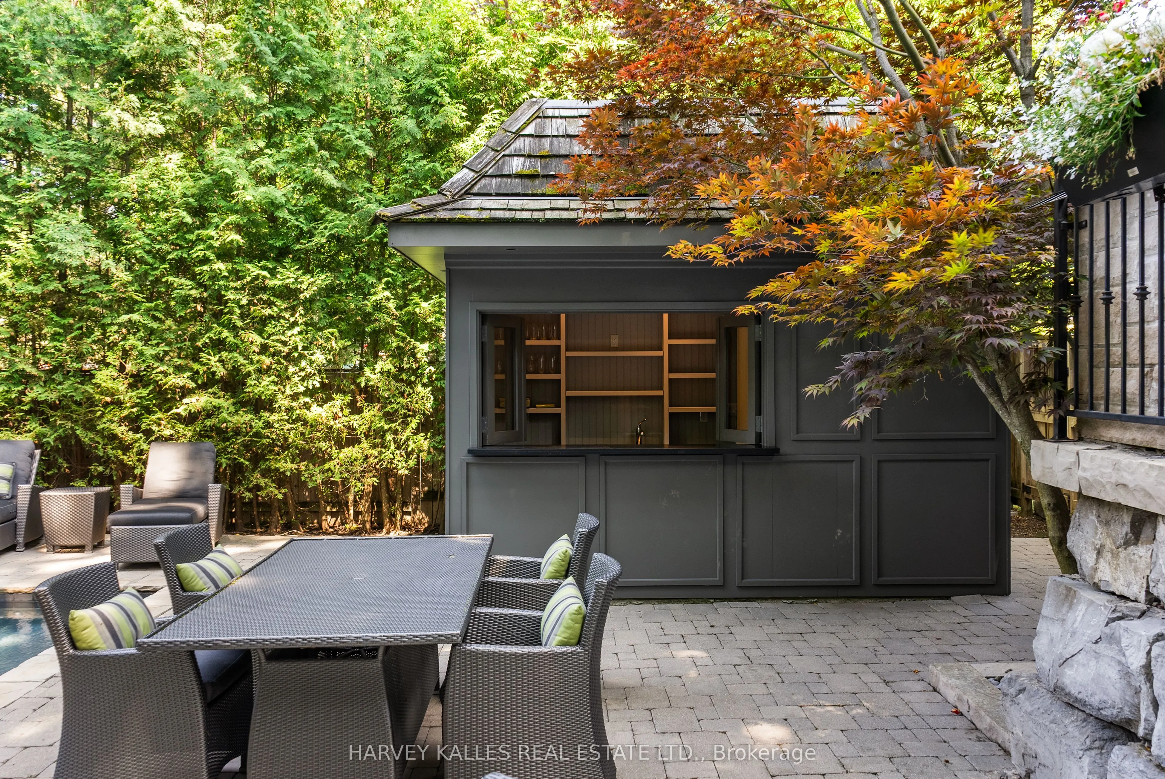 6 Vesta Drive