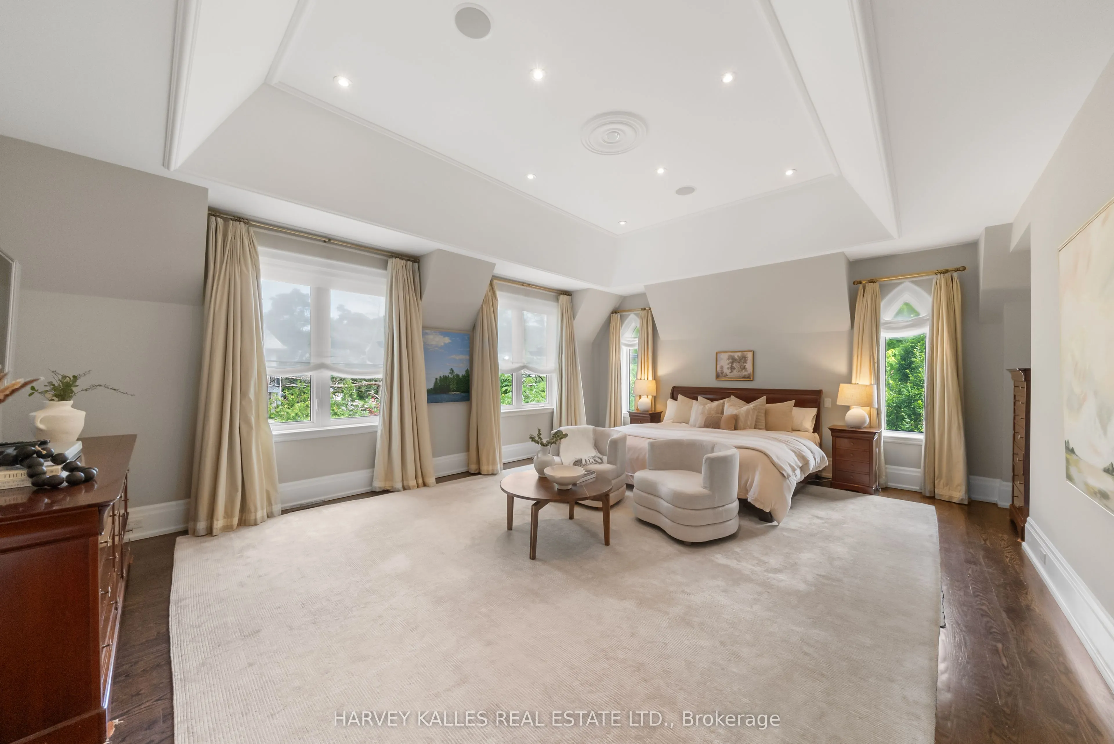 6 Vesta Drive