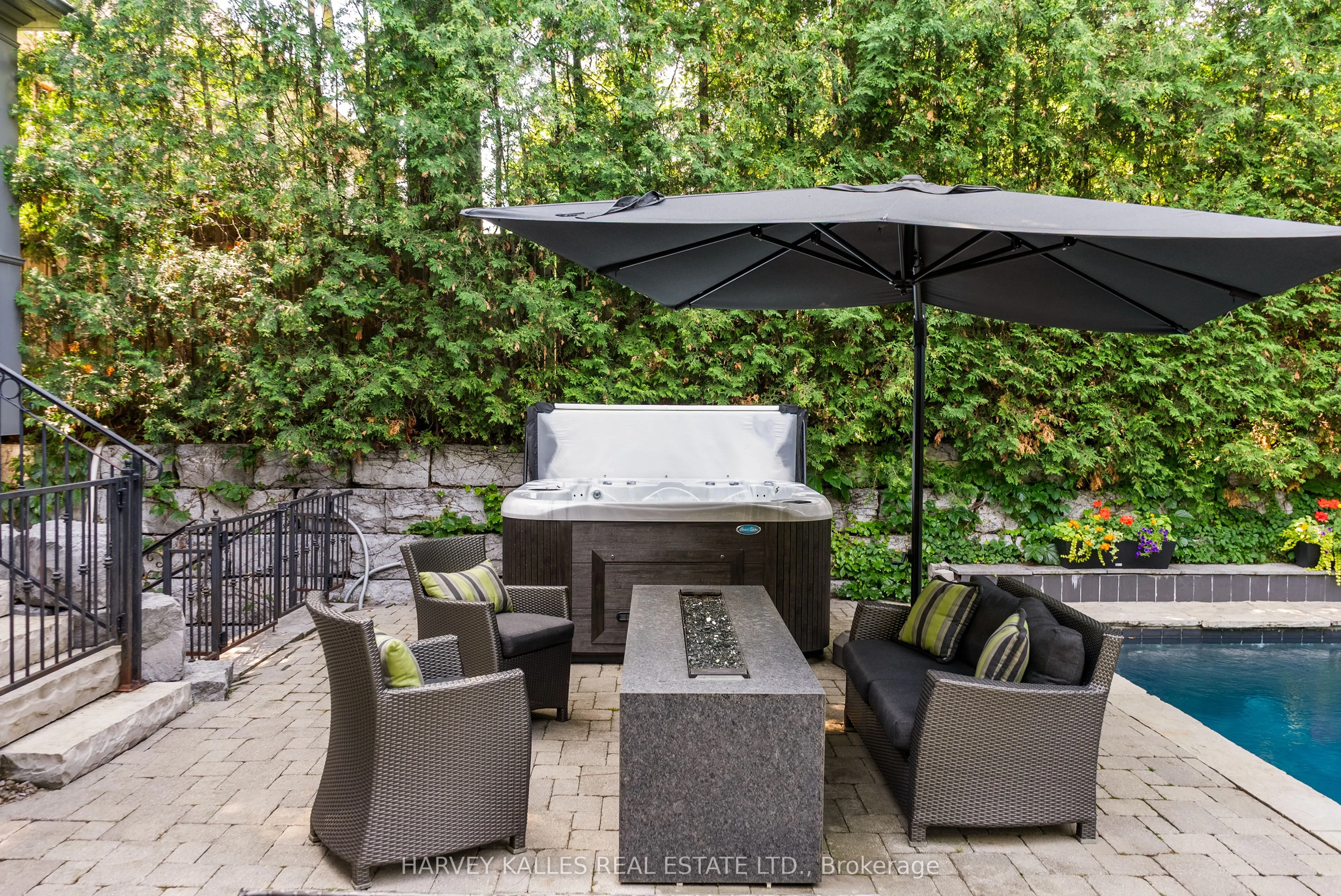 6 Vesta Drive