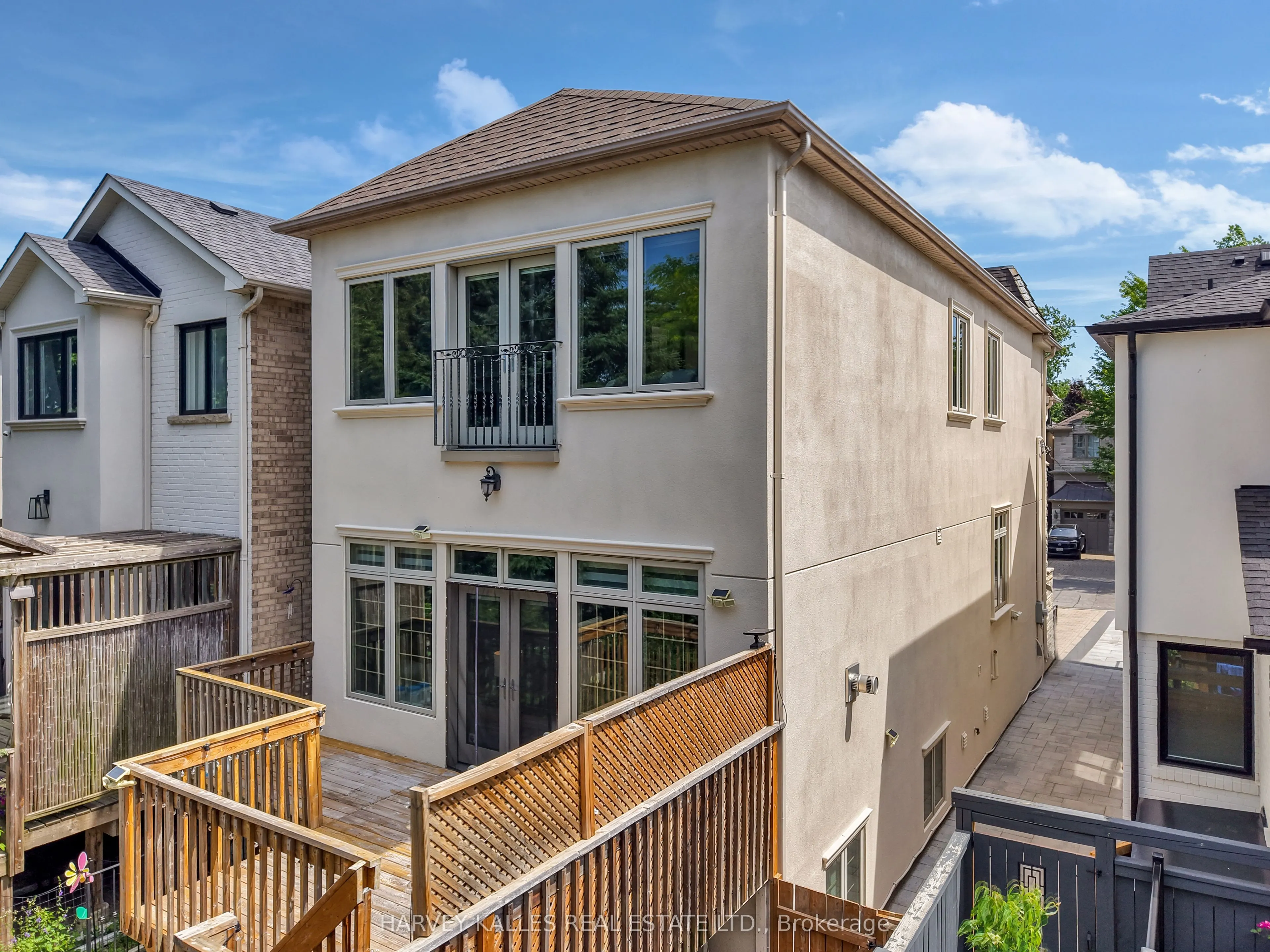 168 Roe Avenue