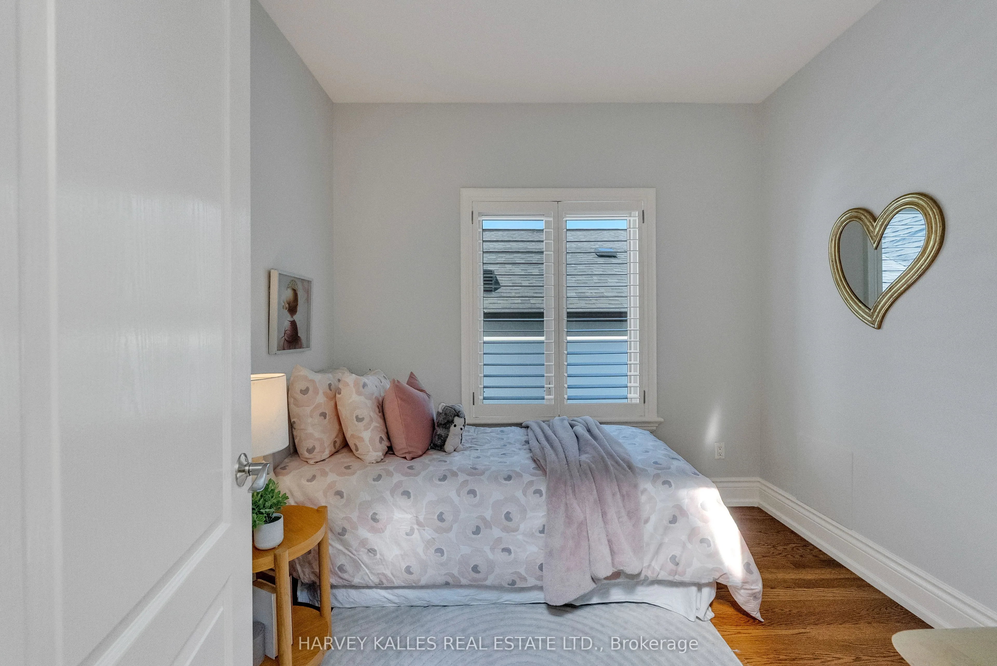 168 Roe Avenue