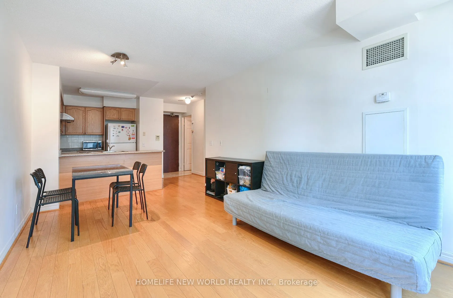 18 Parkview Avenue #811