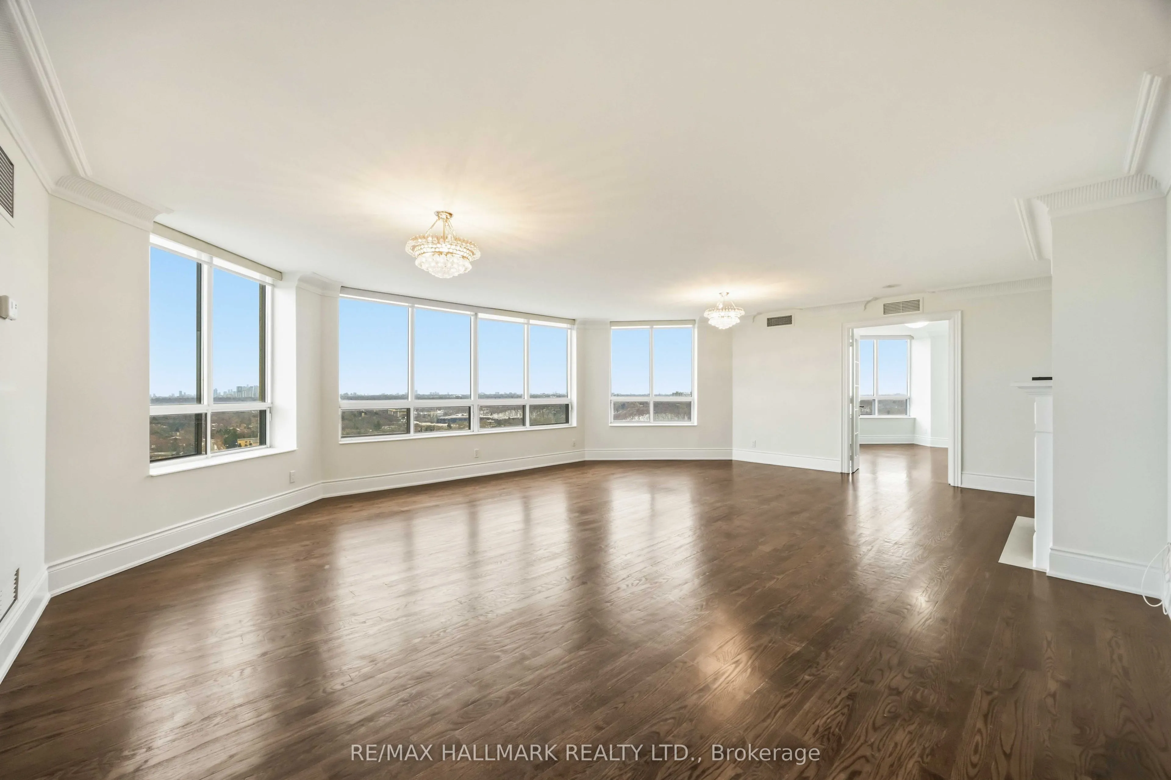 80 Harrison Garden Boulevard #1821