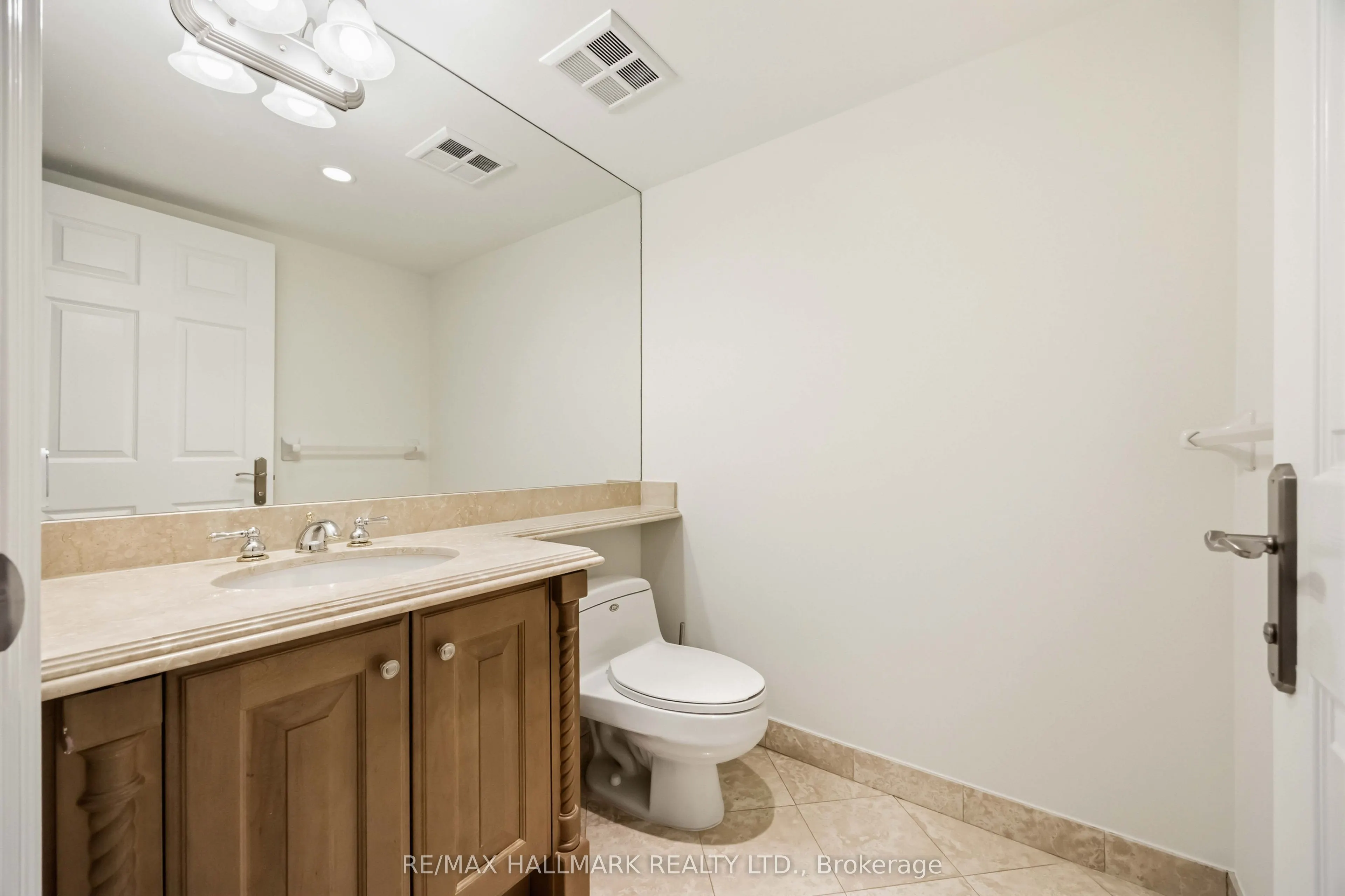 80 Harrison Garden Boulevard #1821