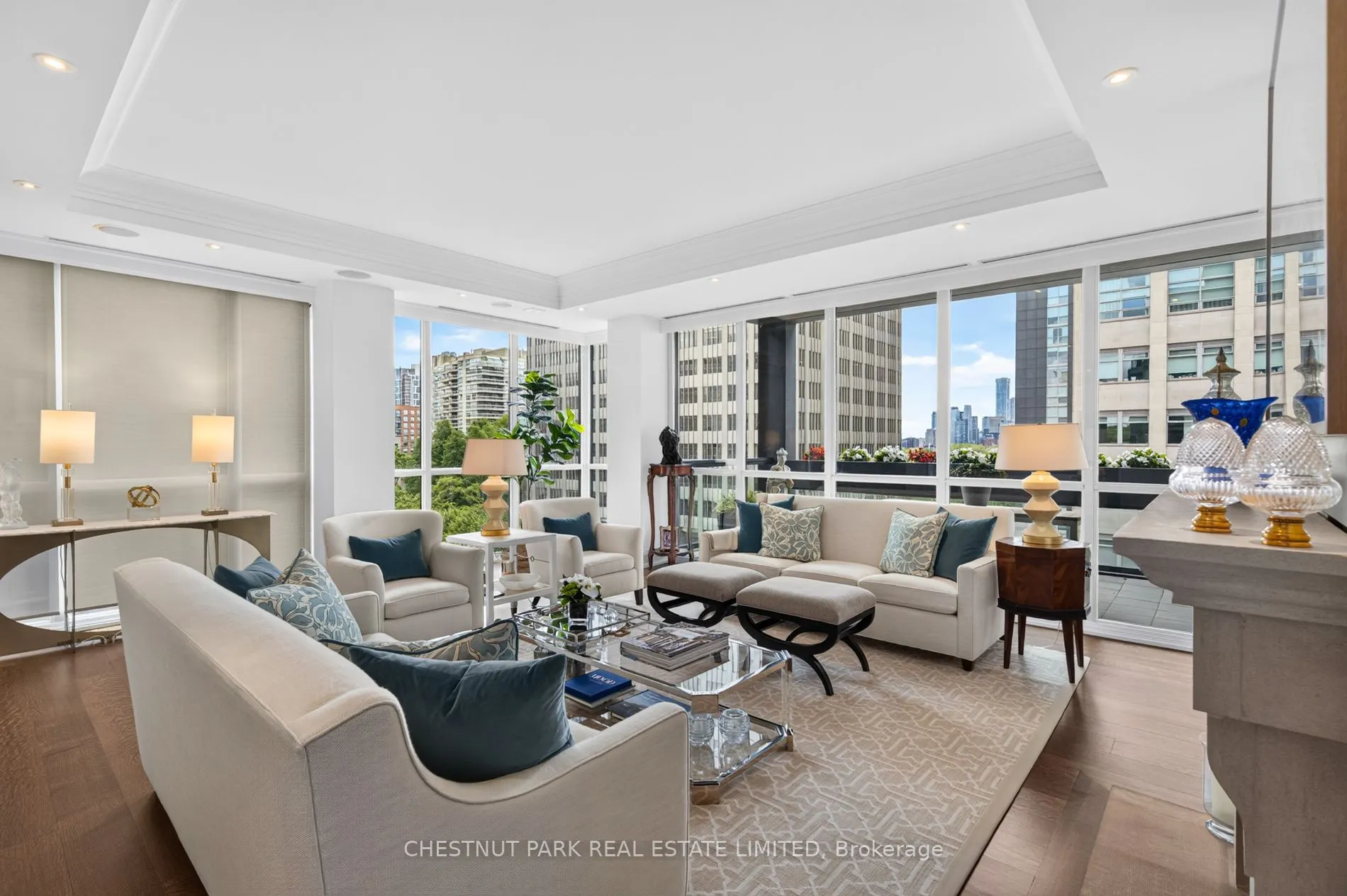 112 St Clair Avenue W #601
