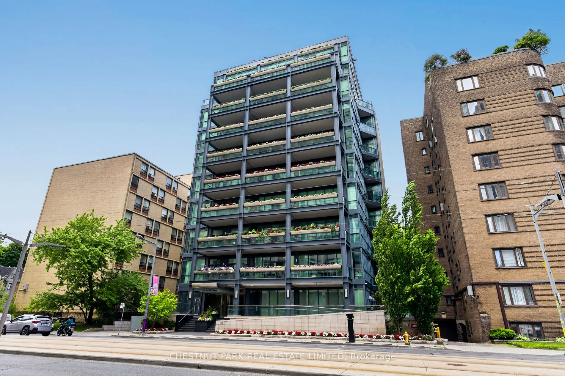 112 St Clair Avenue W #601