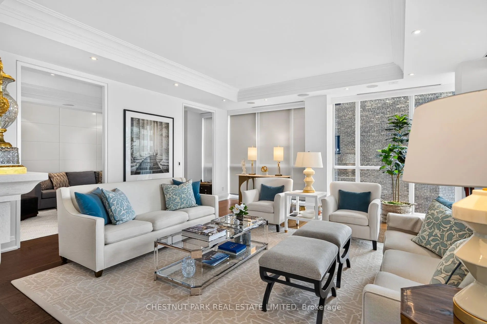 112 St Clair Avenue W #601