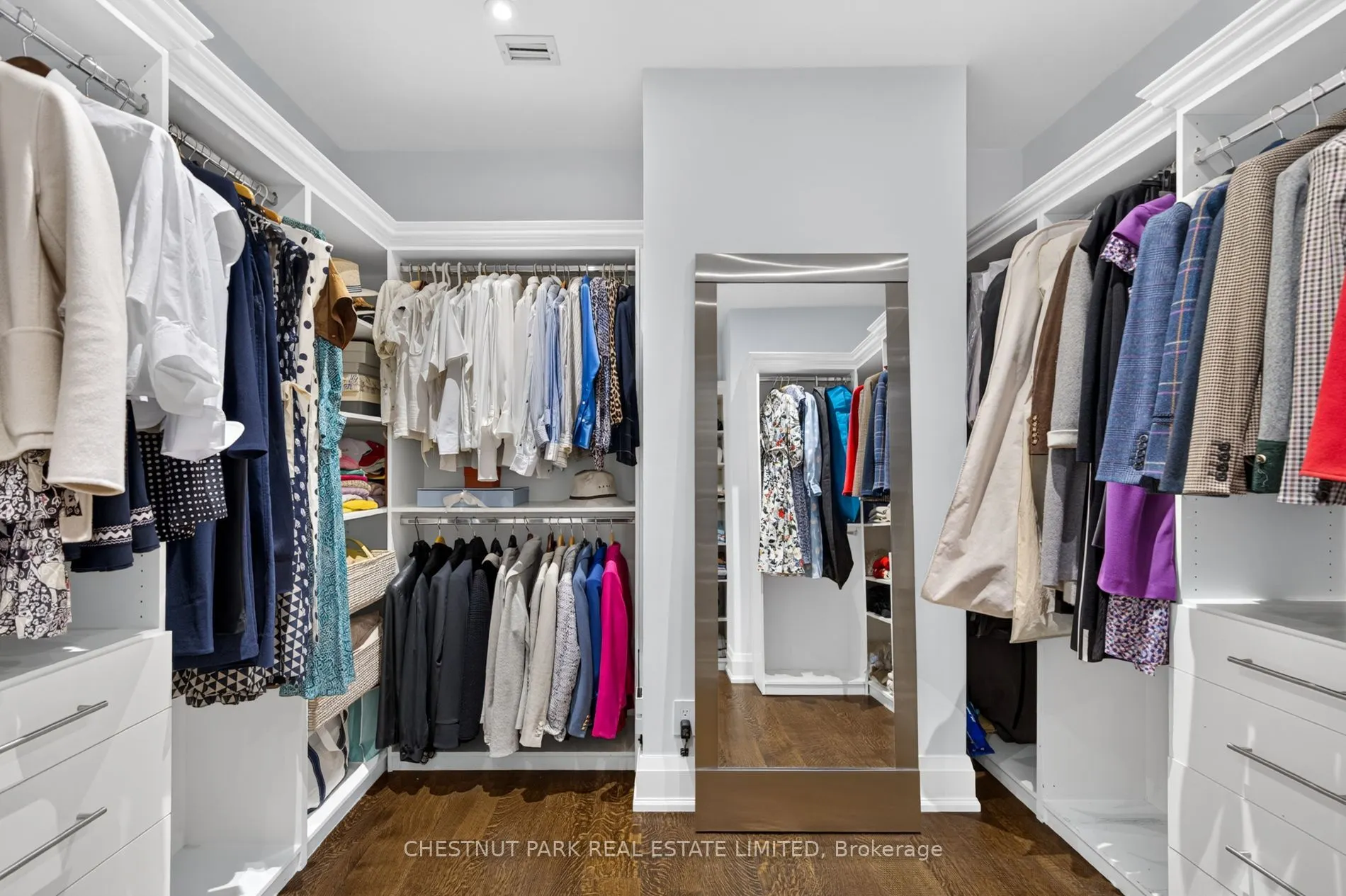 112 St Clair Avenue W #601