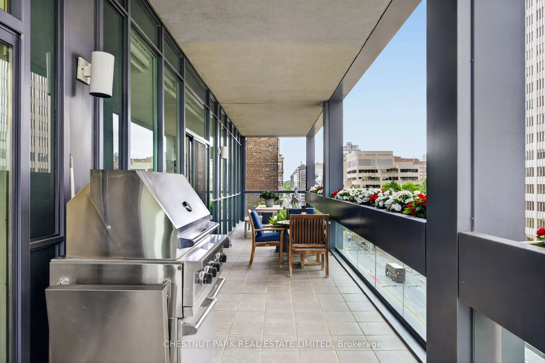112 St Clair Avenue W #601