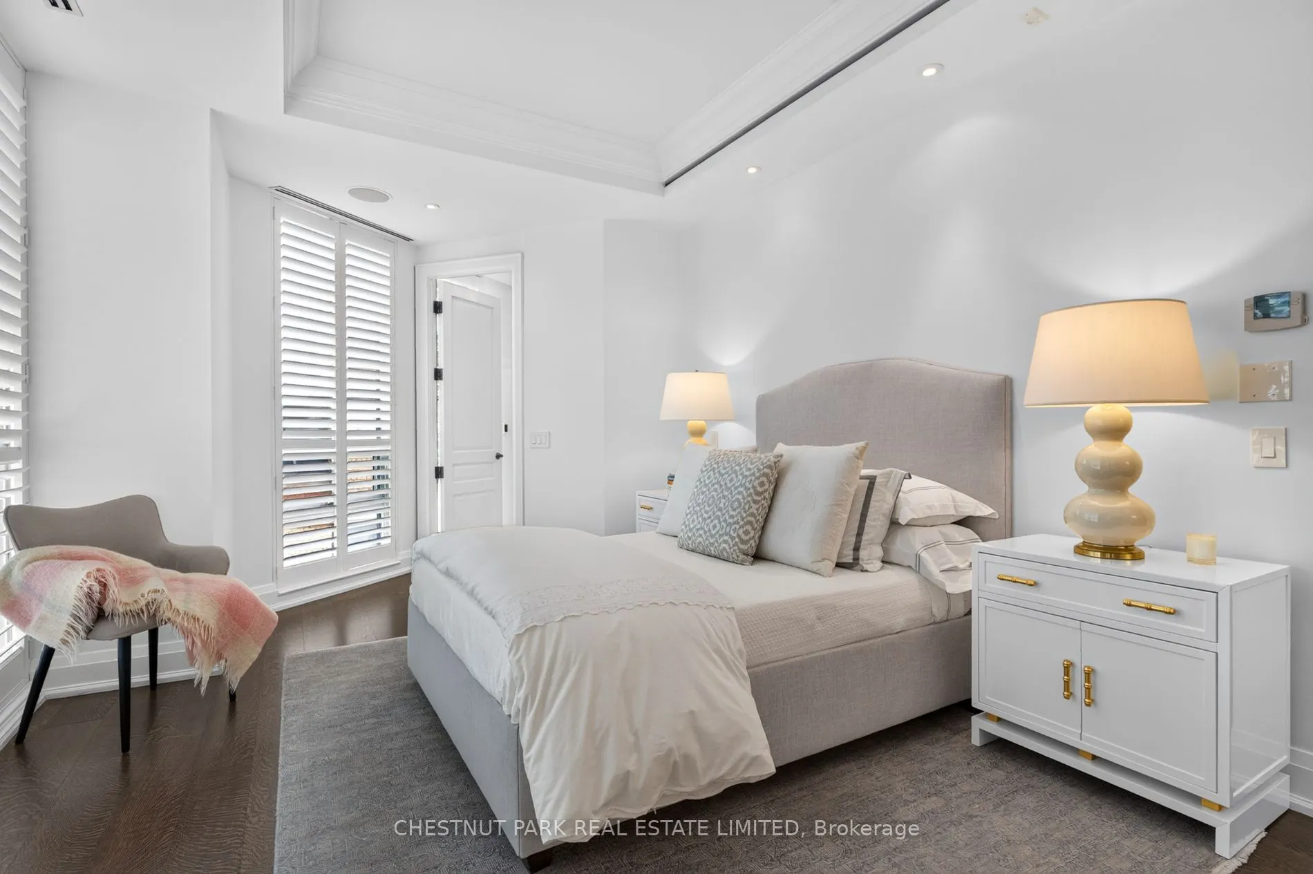 112 St Clair Avenue W #601