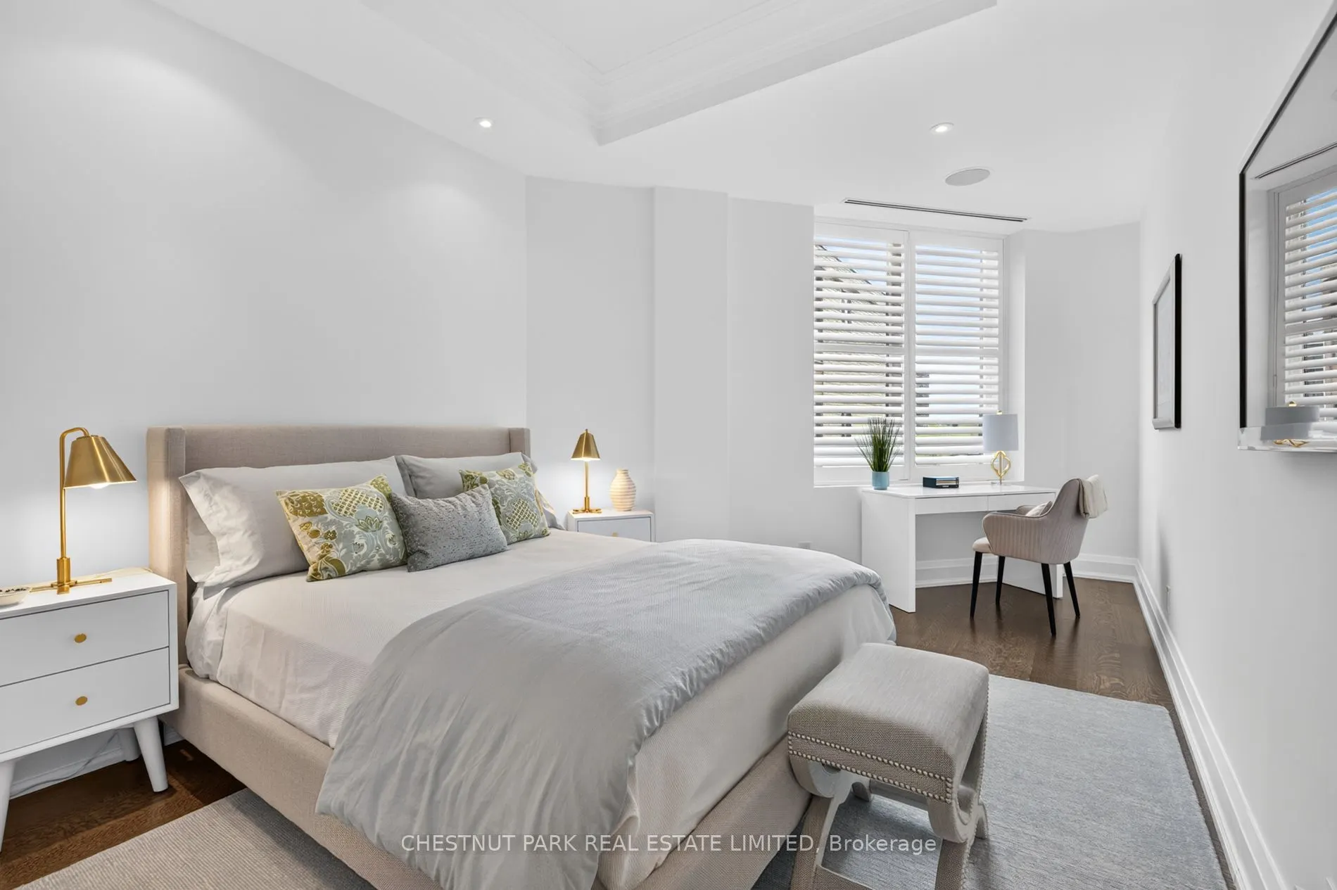 112 St Clair Avenue W #601