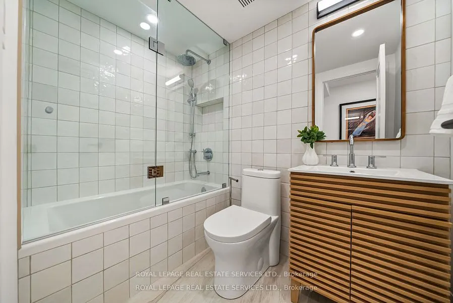 349 St. Clair Avenue W #402