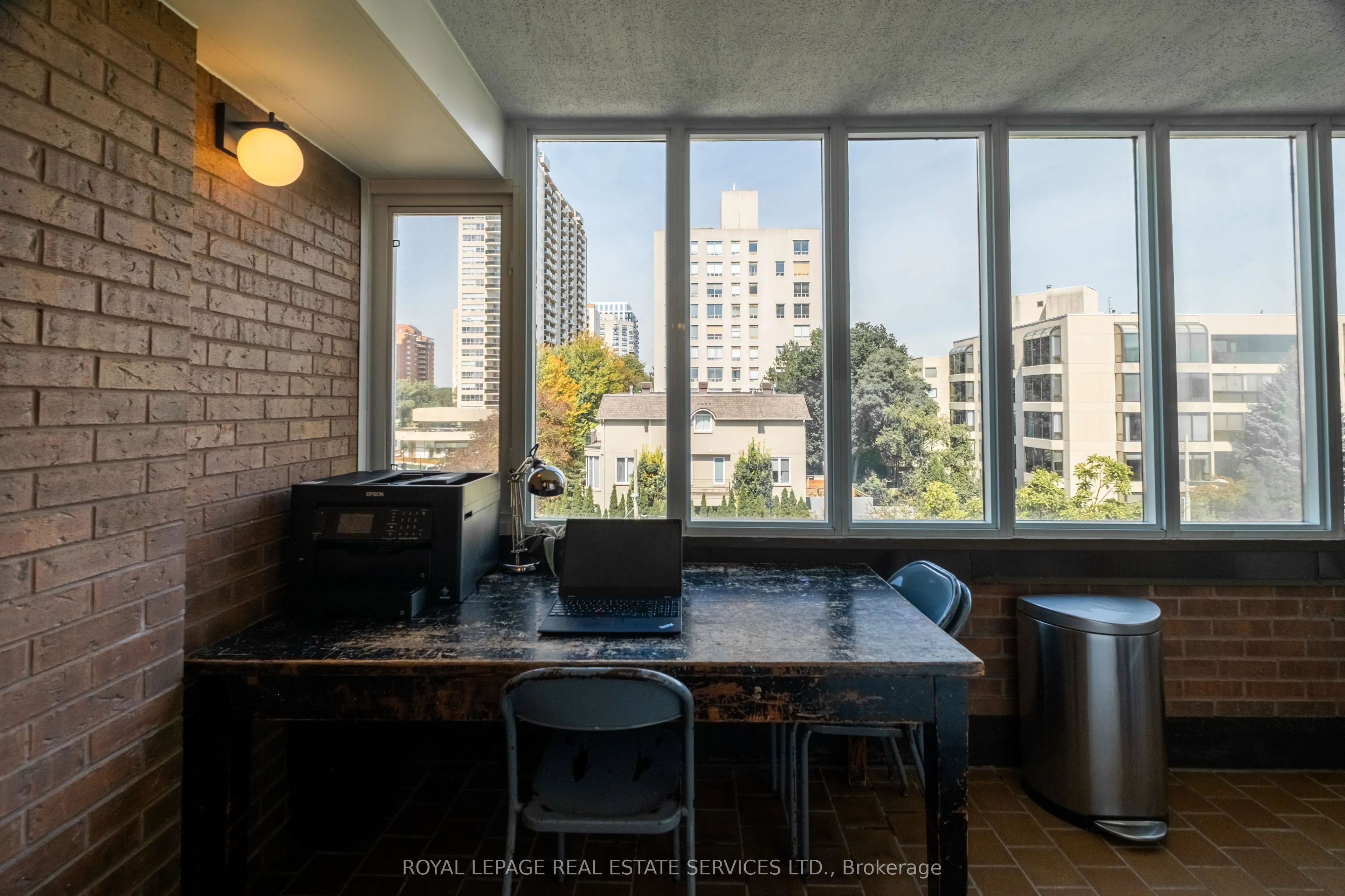 349 St. Clair Avenue W #402
