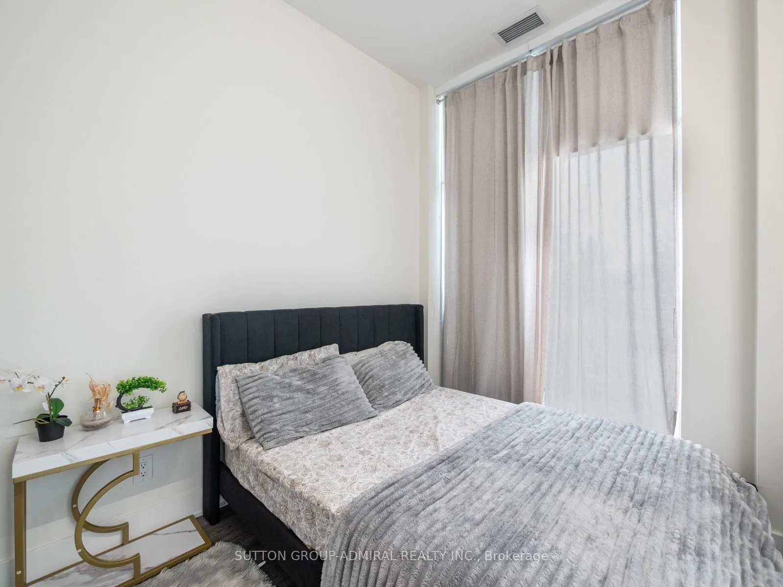 188 Fairview Mall Drive #101
