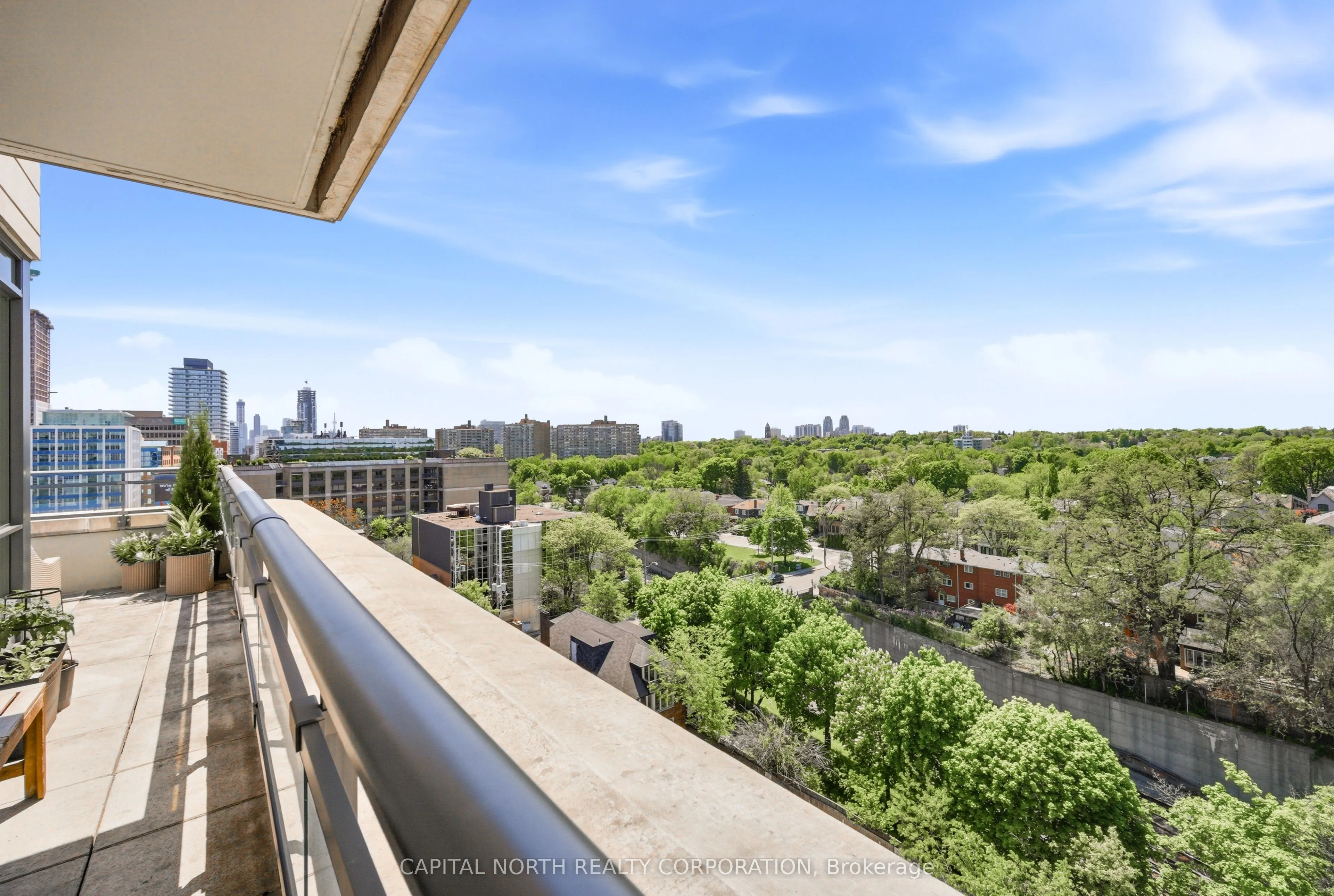 23 Glebe Road W #804