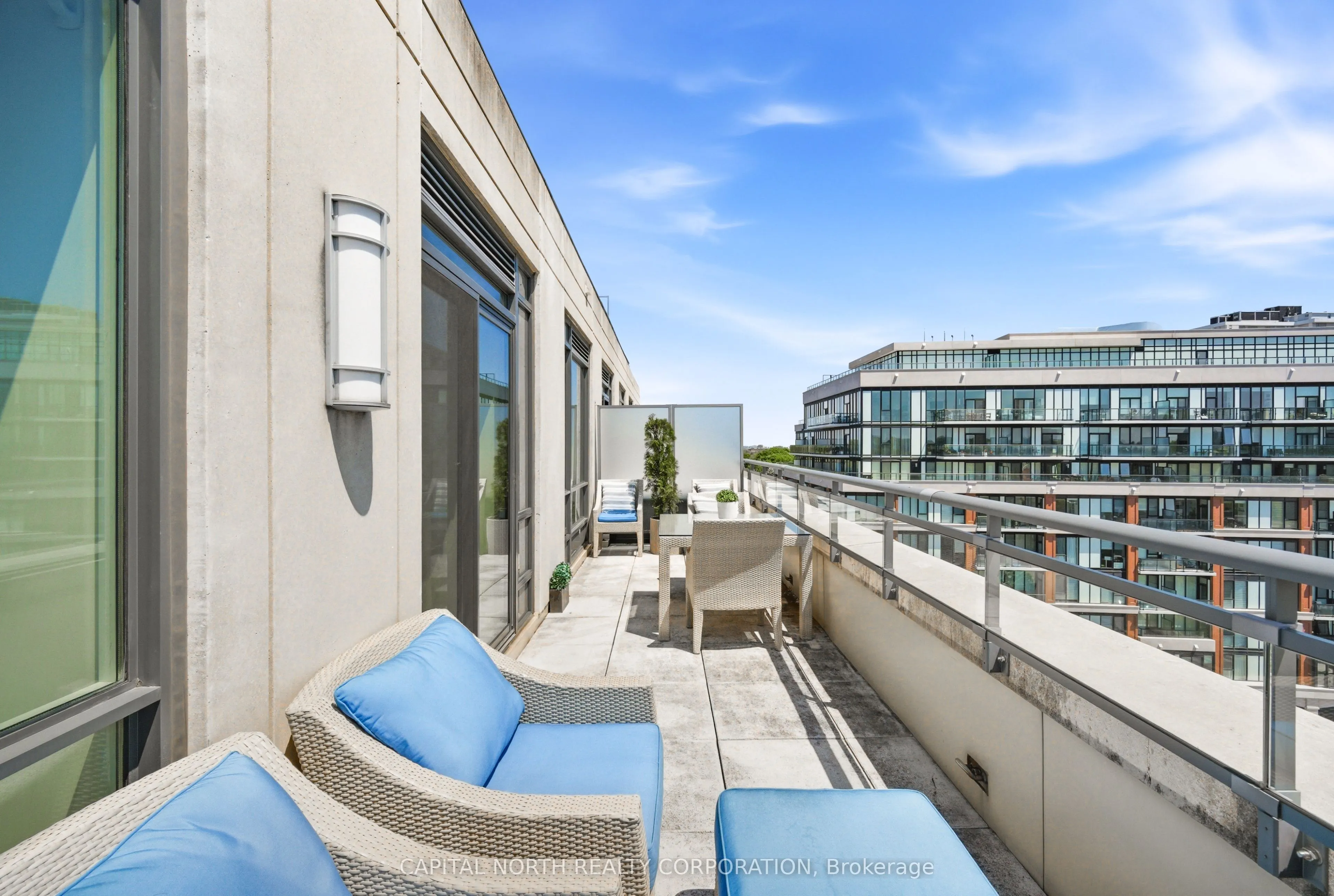 23 Glebe Road W #804