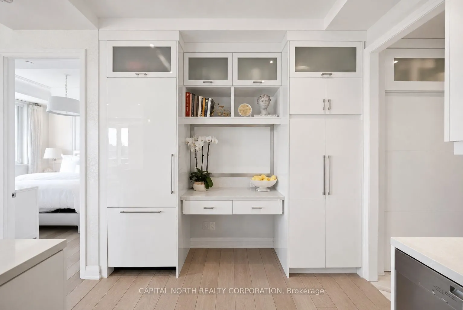 23 Glebe Road W #804