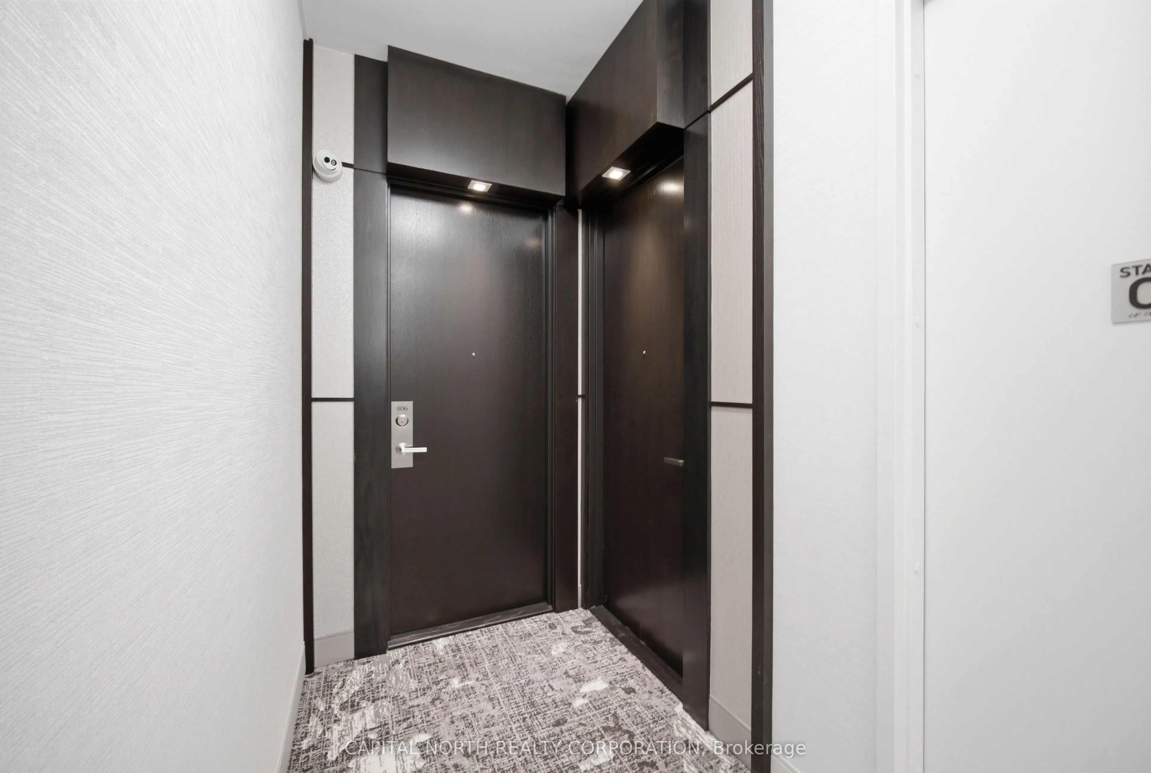 23 Glebe Road W #804