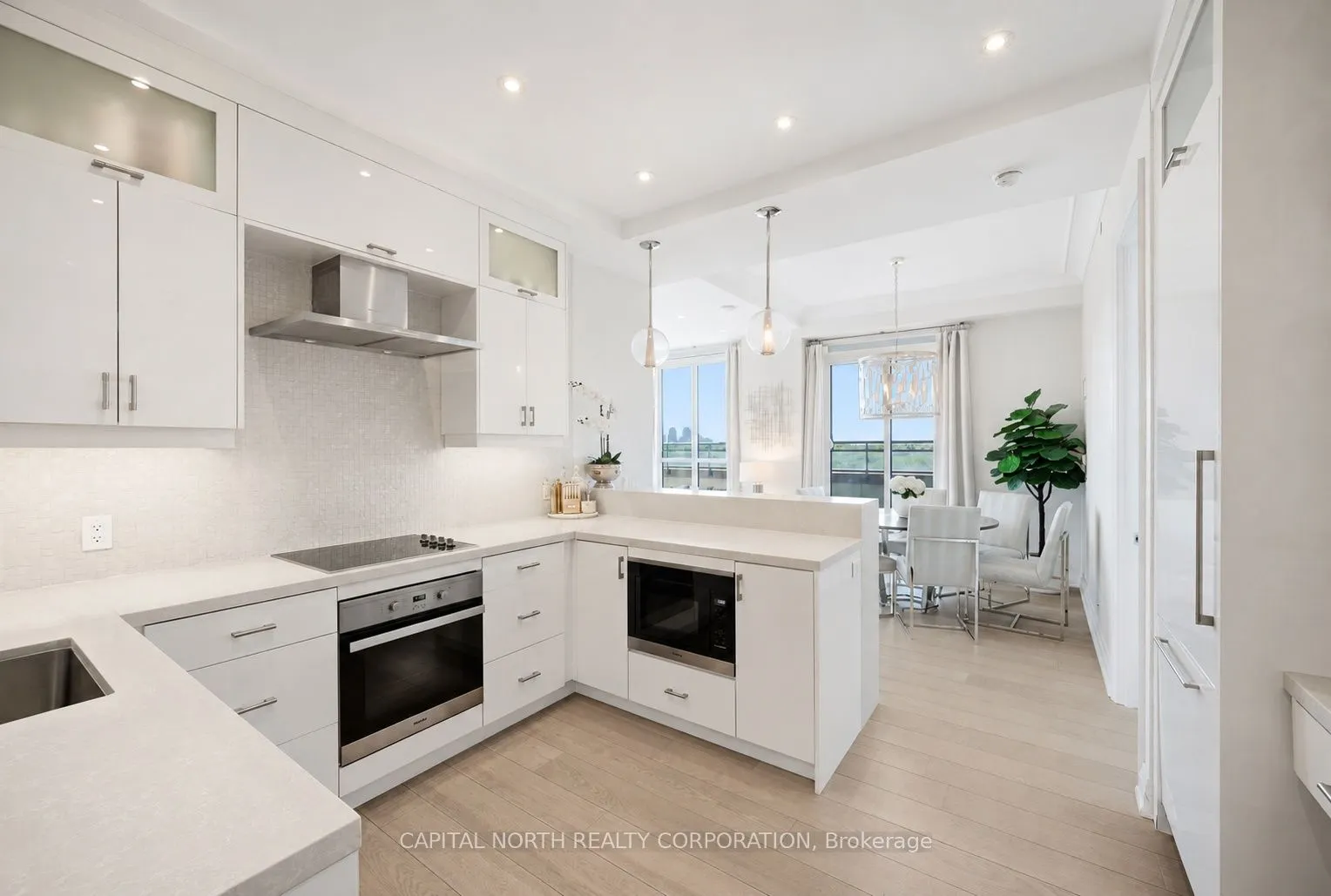 23 Glebe Road W #804