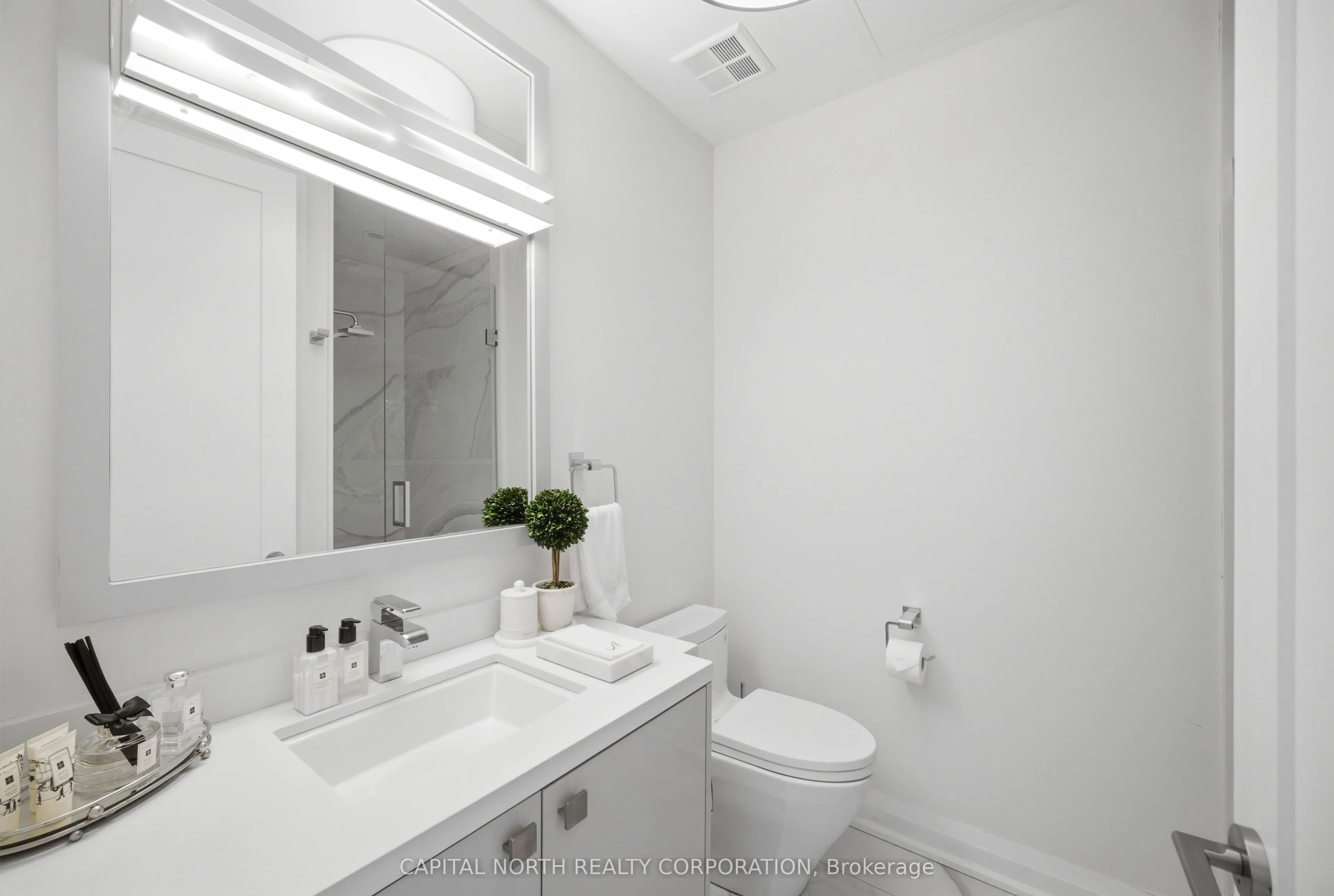 23 Glebe Road W #804