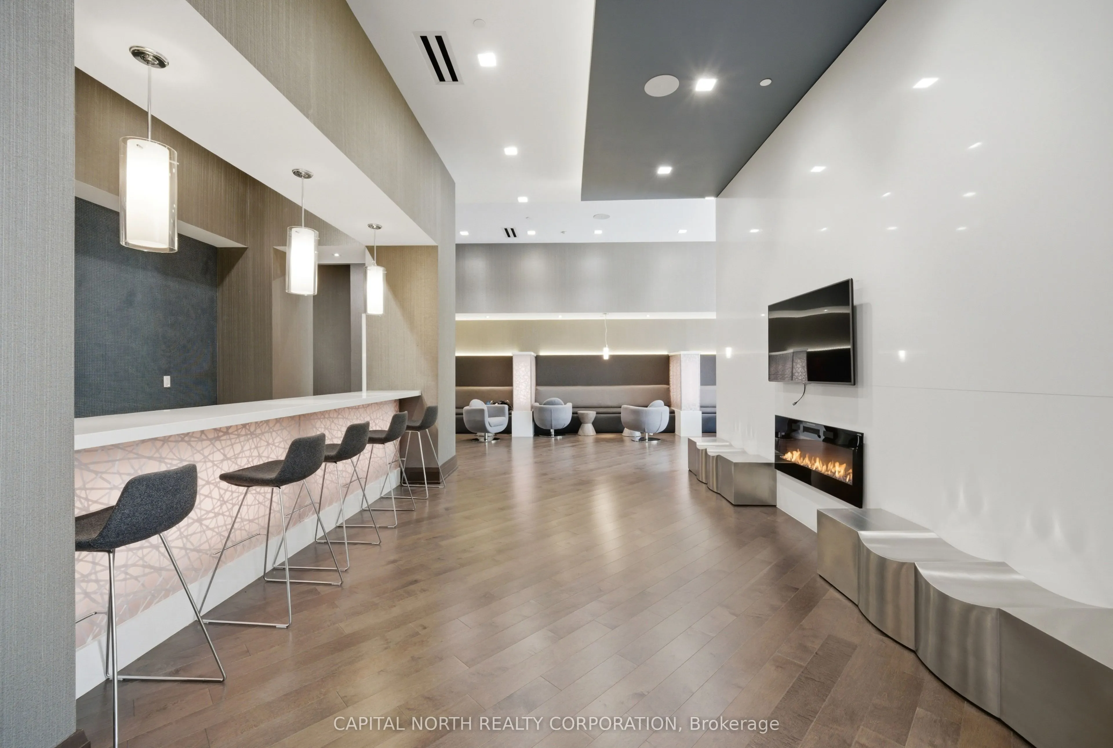 23 Glebe Road W #804