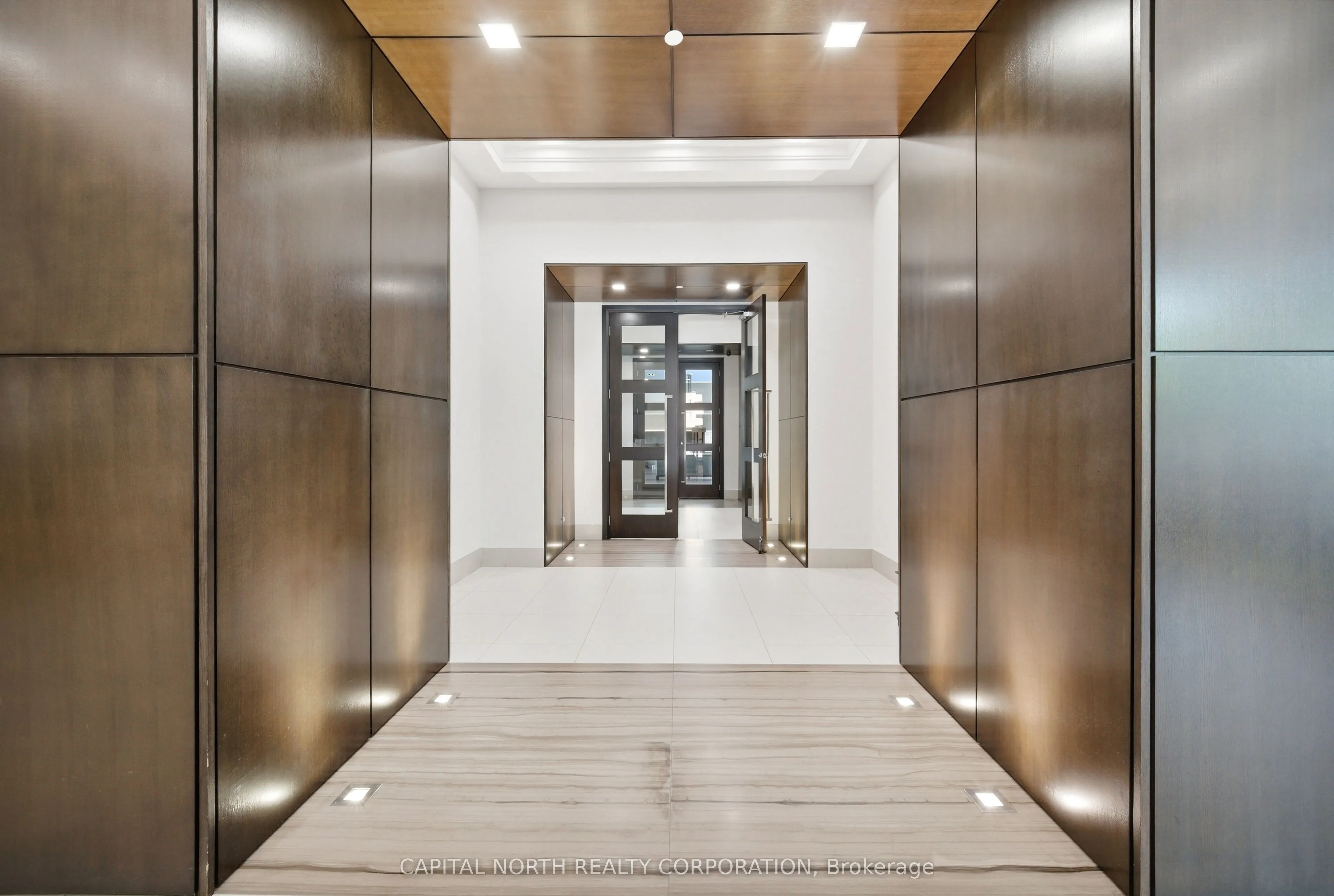 23 Glebe Road W #804