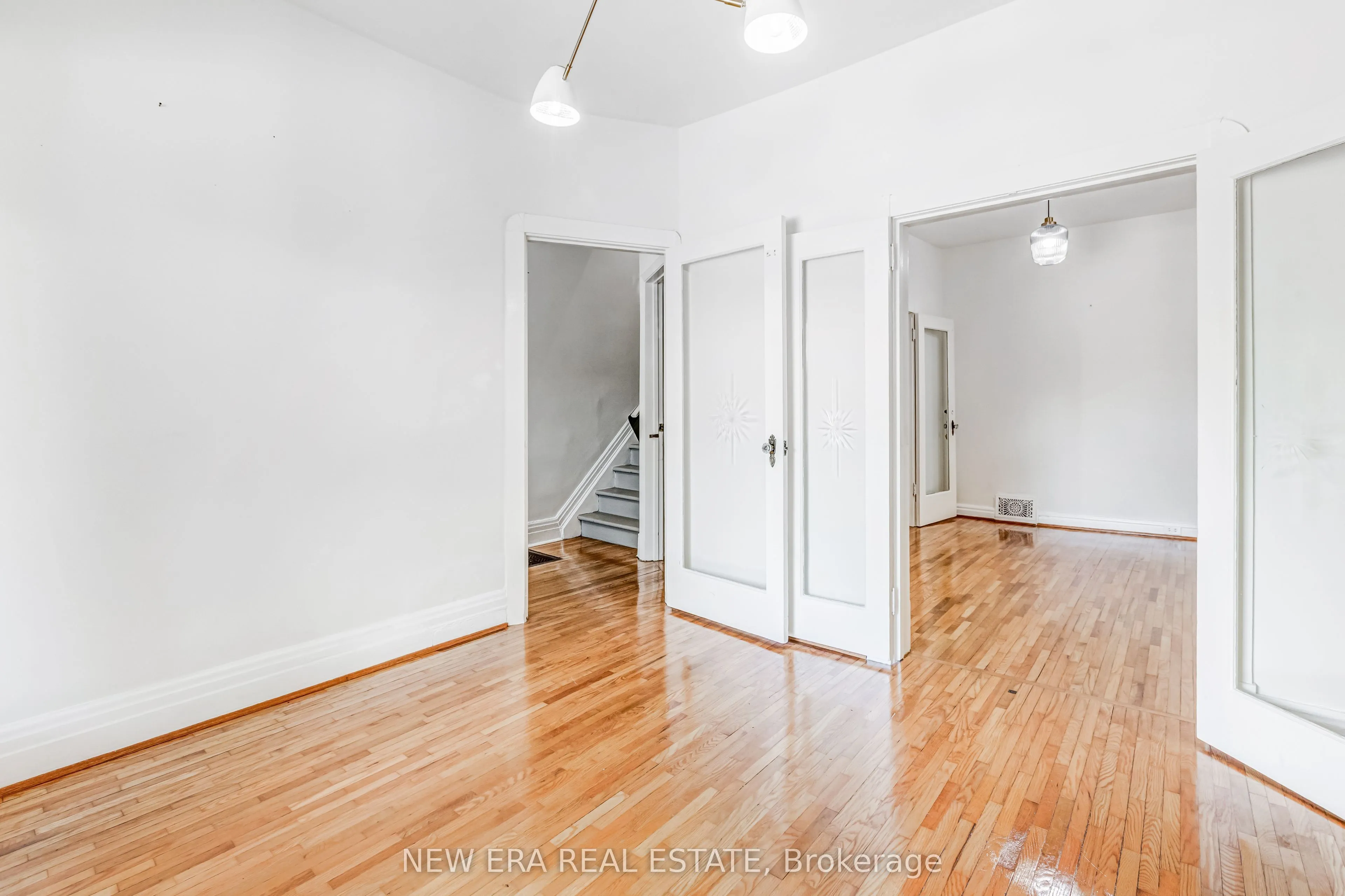 393 Ossington Avenue