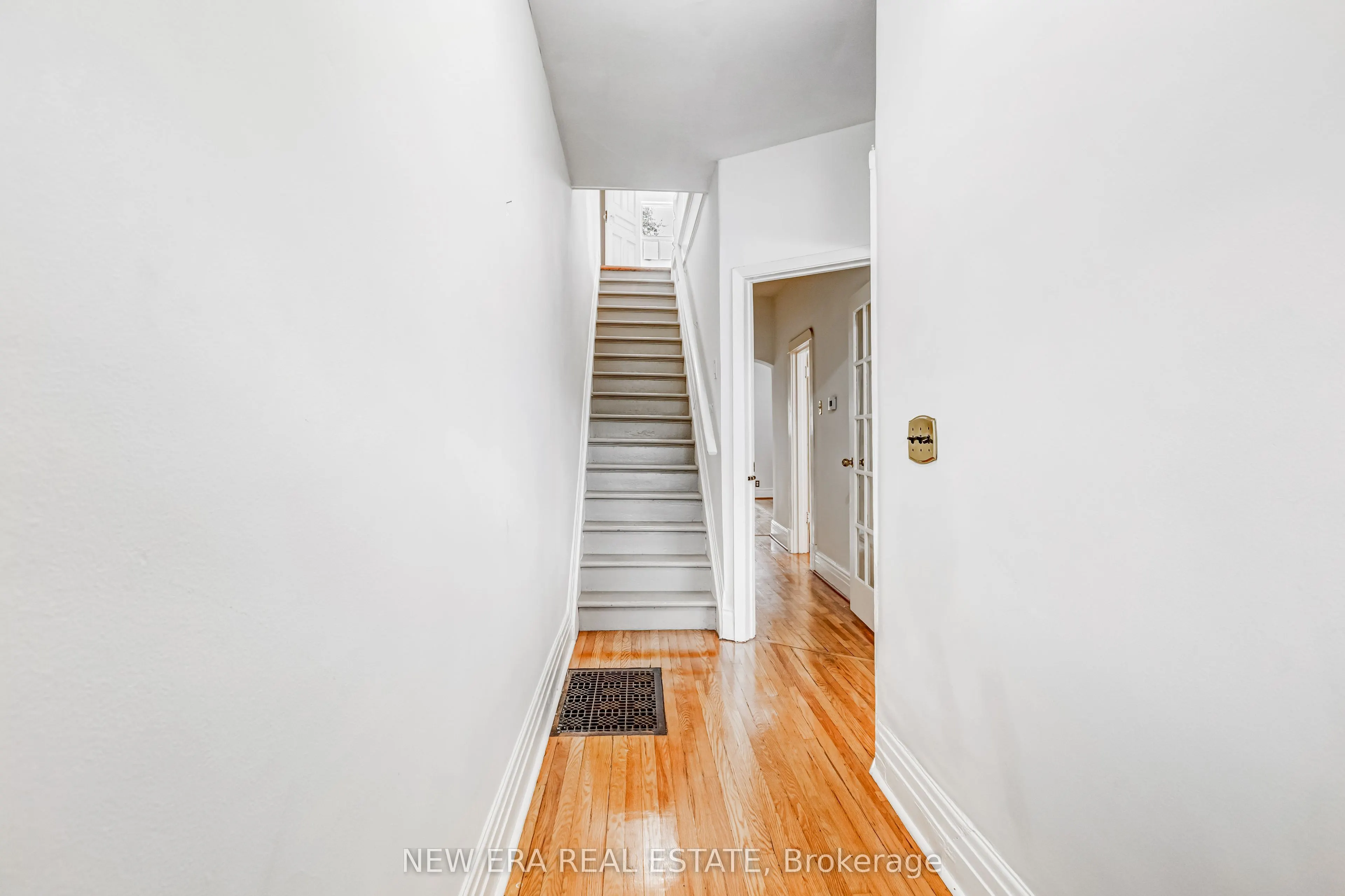 393 Ossington Avenue