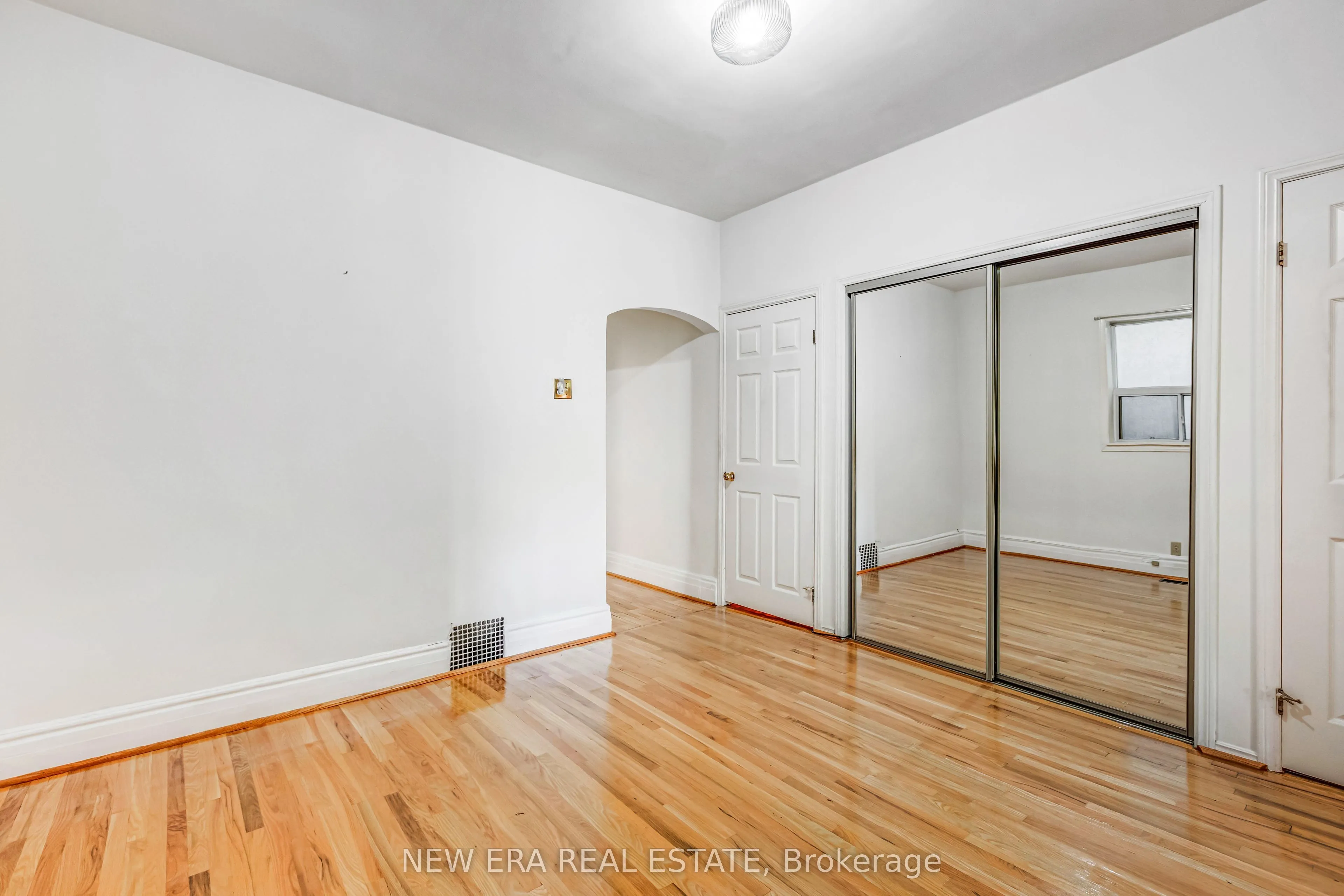 393 Ossington Avenue
