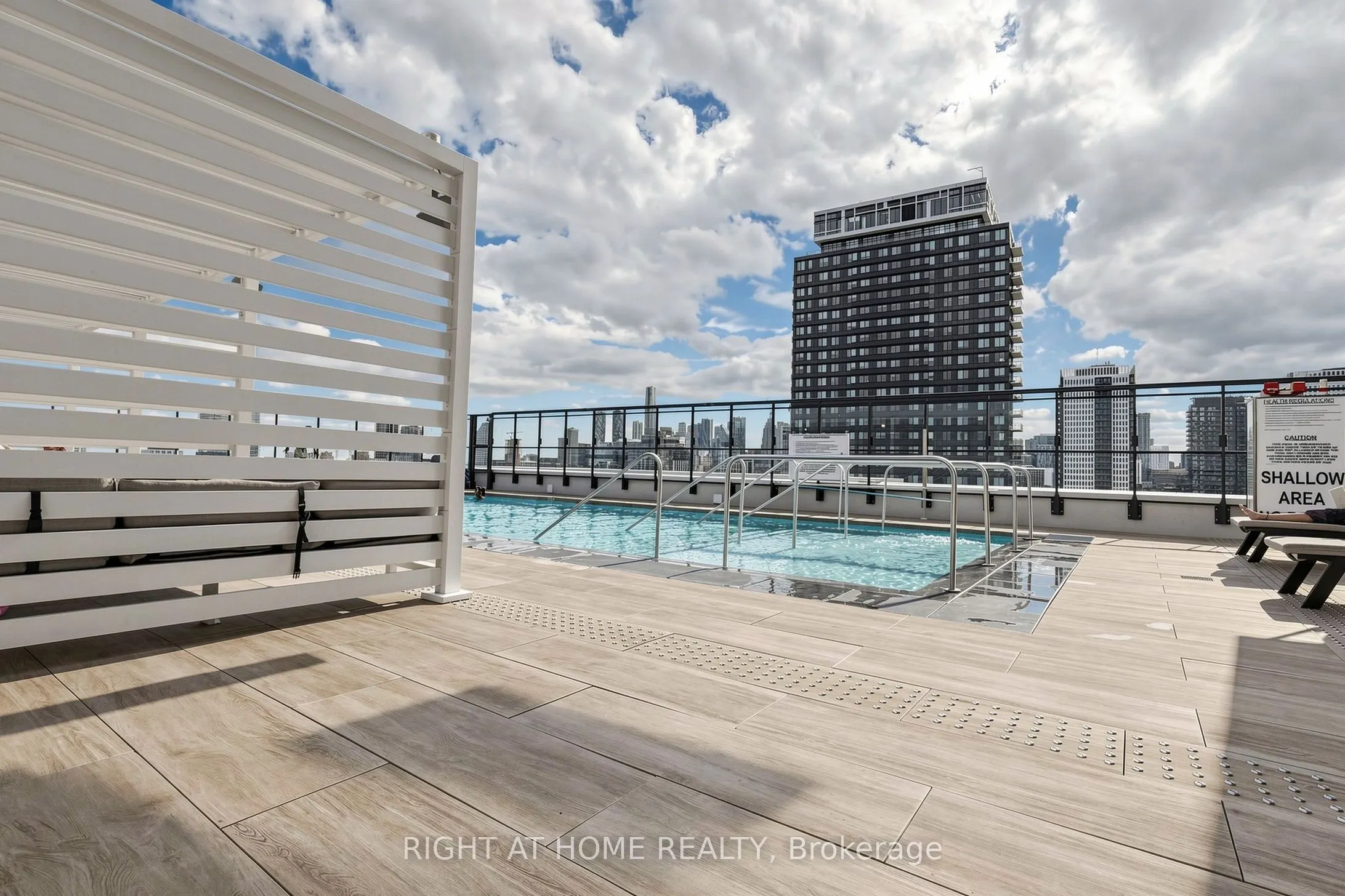 5 Defries Street #2502