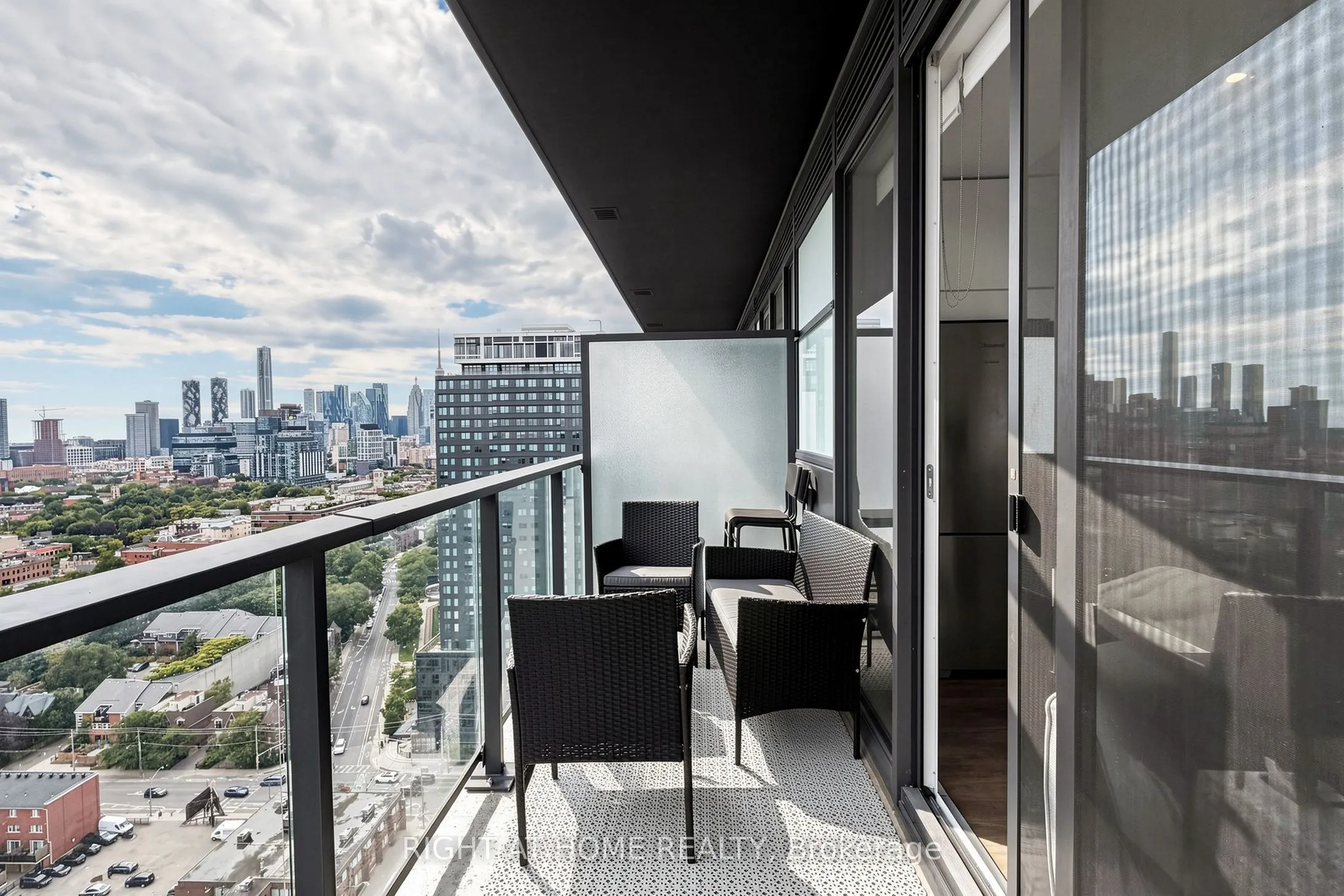5 Defries Street #2502