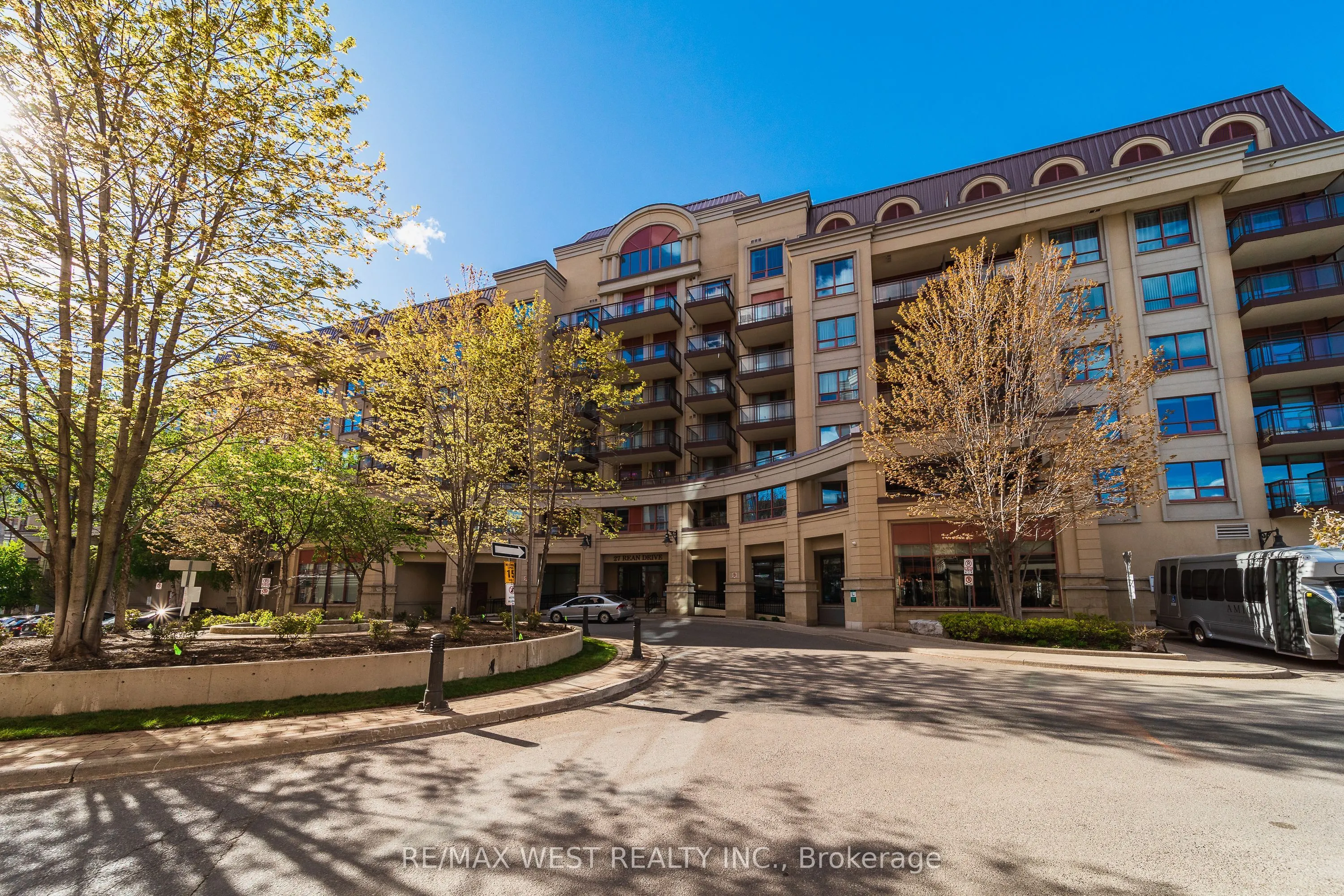 27 Rean Drive #524