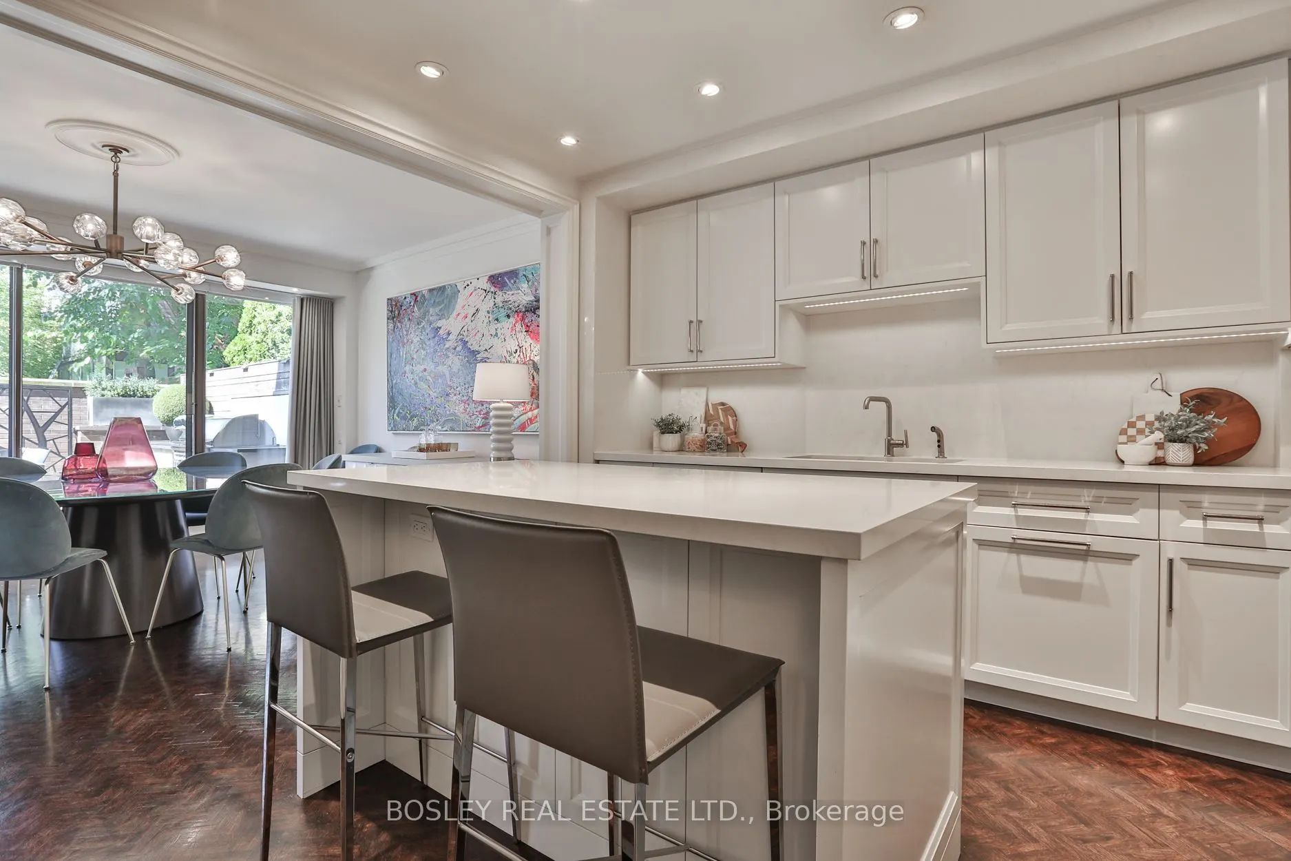 4 Lowther Avenue #101