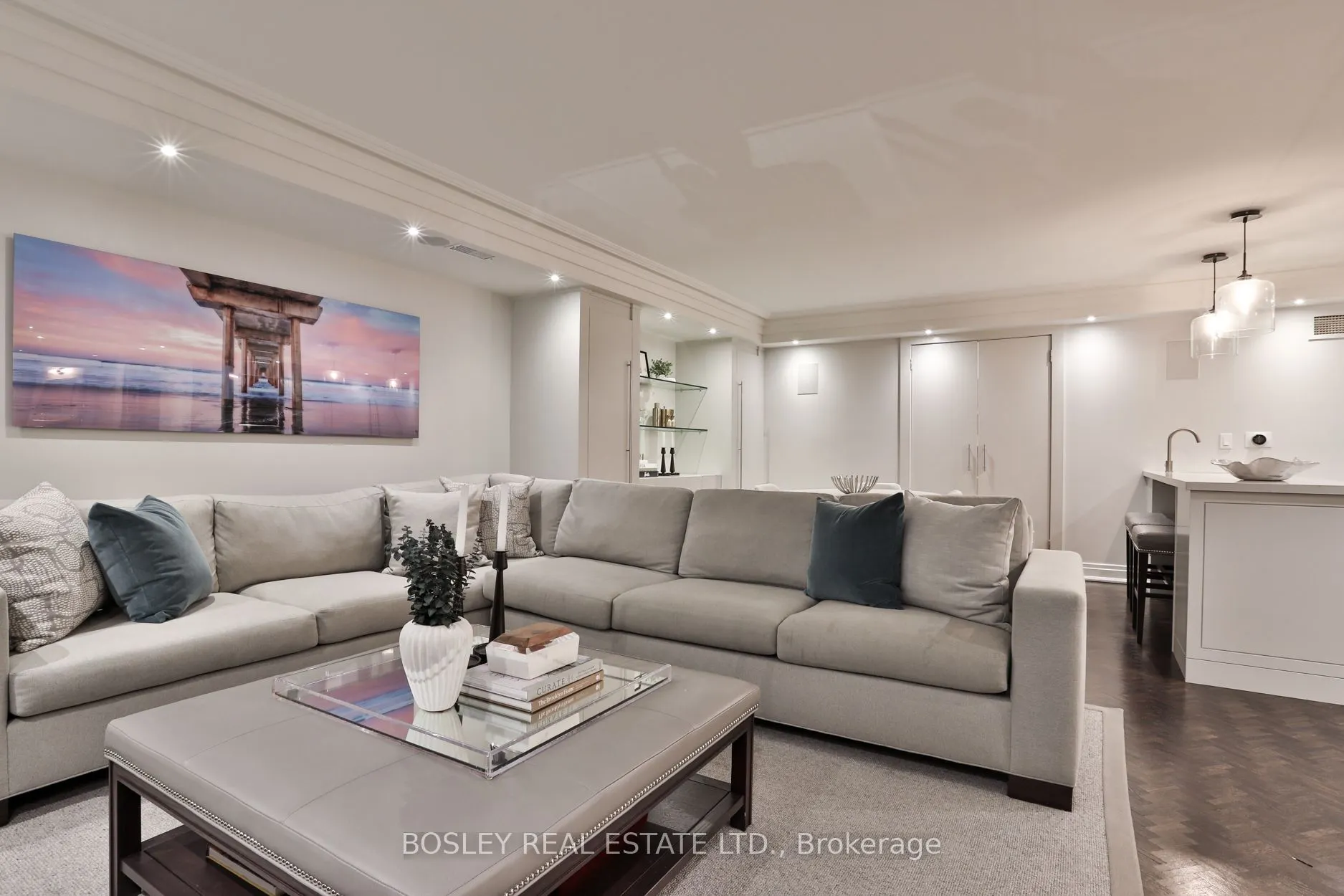 4 Lowther Avenue #101