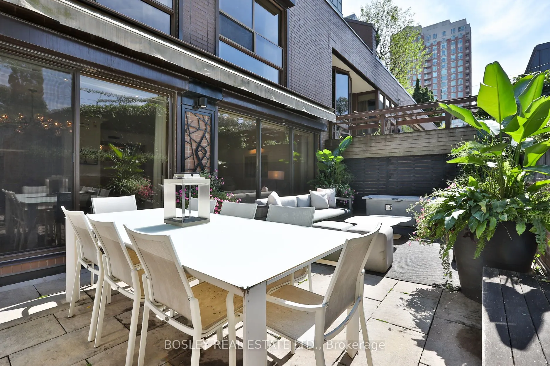 4 Lowther Avenue #101