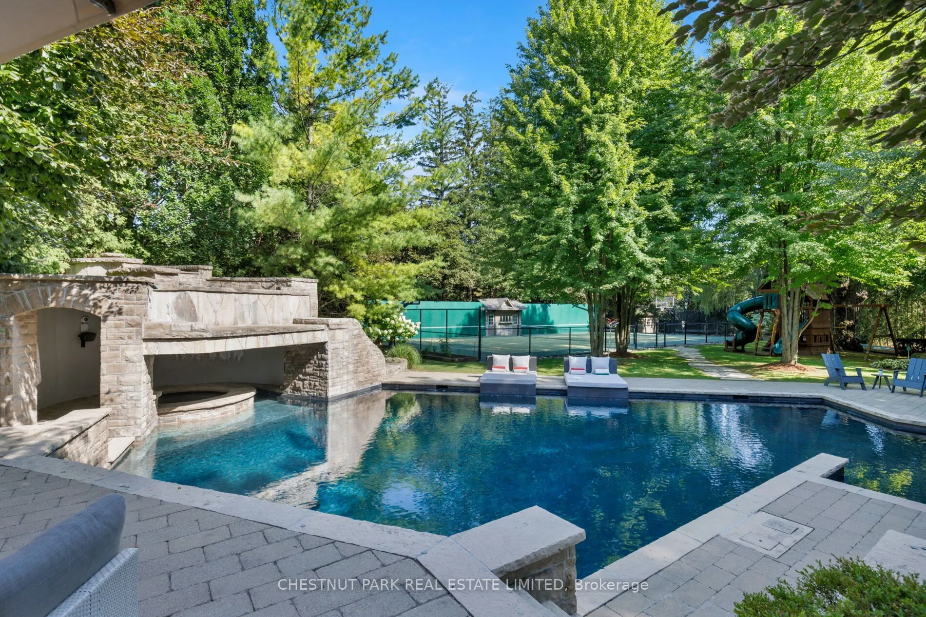 95 Bayview Ridge