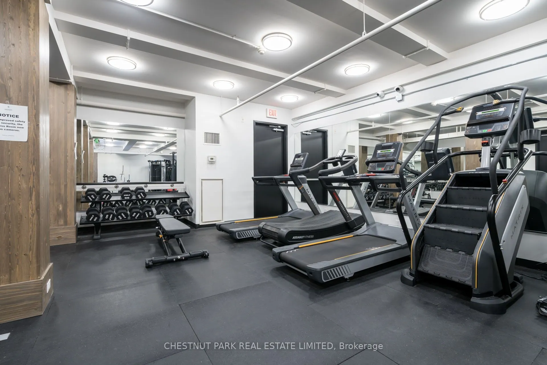 43 Hanna Avenue #401