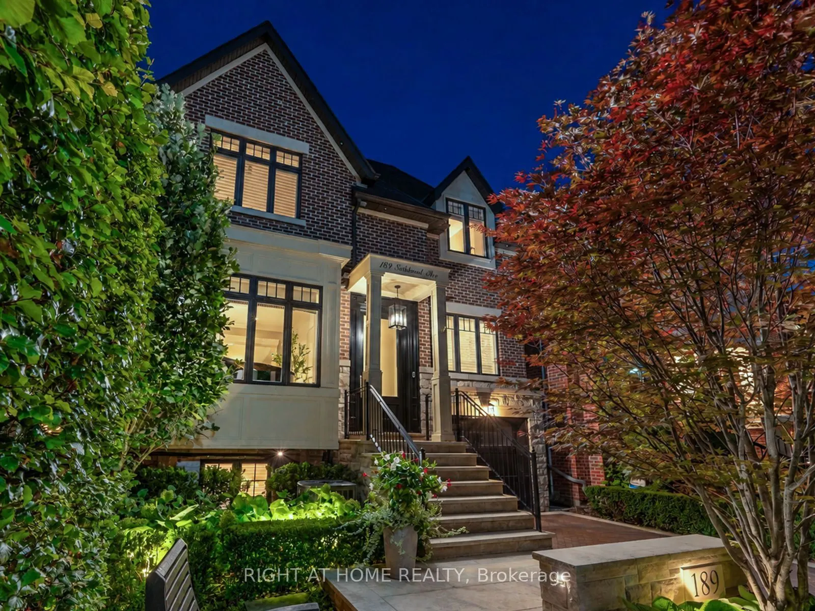 189 Stibbard Avenue