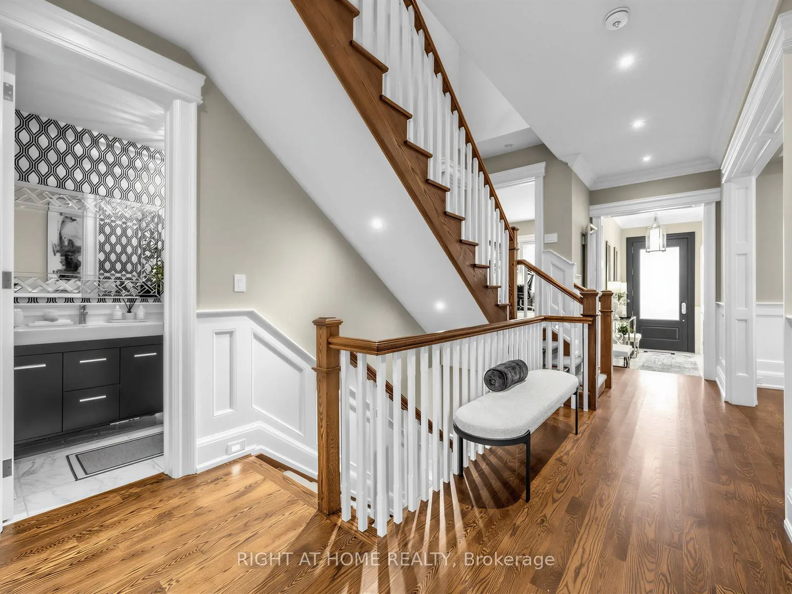 189 Stibbard Avenue