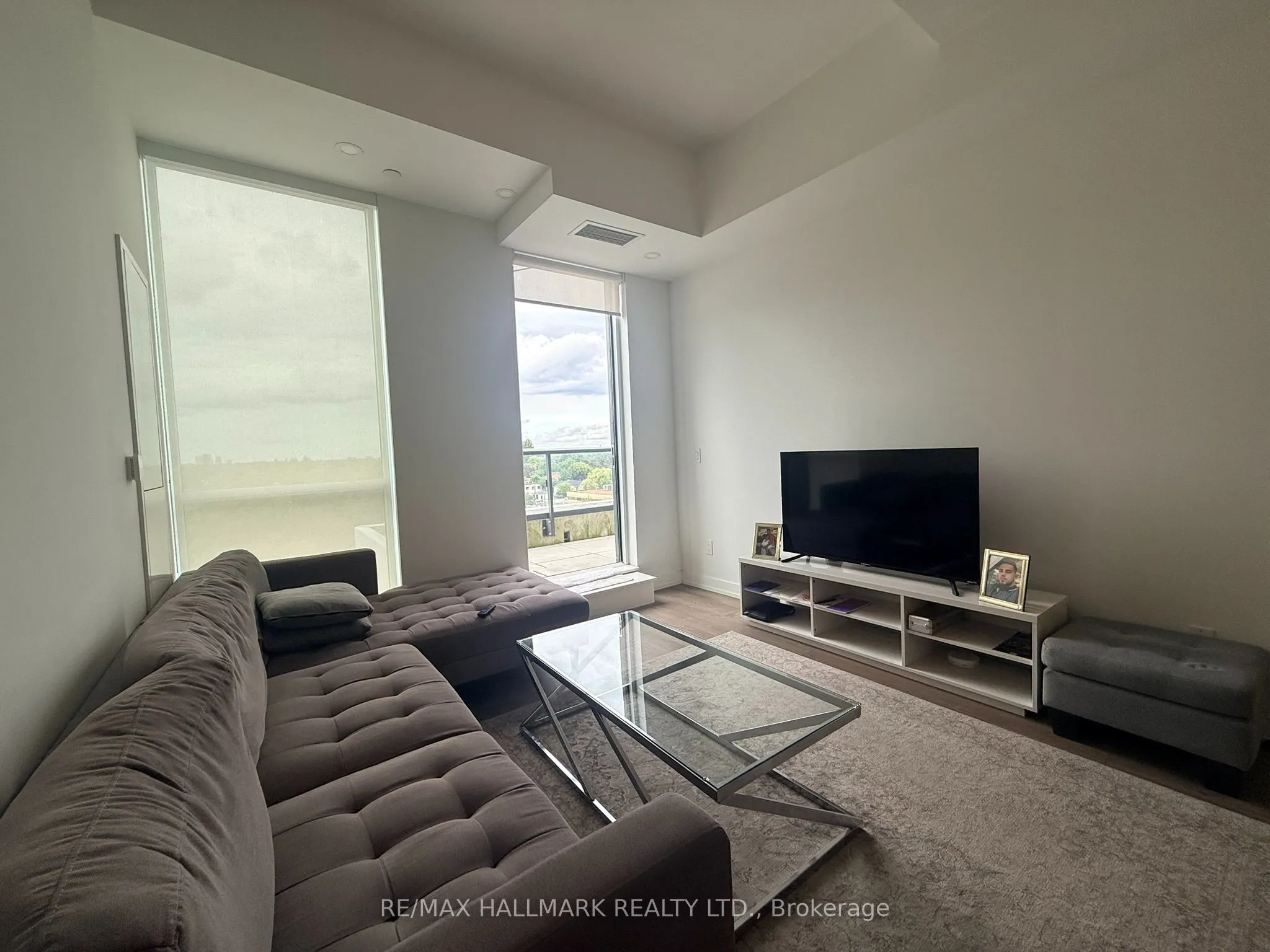 181 Sheppard Avenue E #810