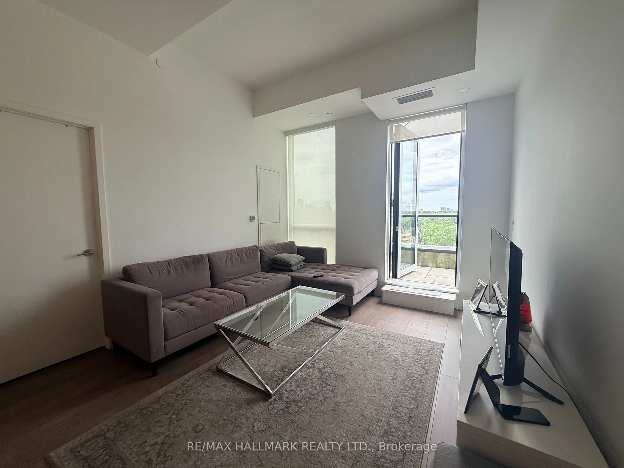 181 Sheppard Avenue E #810