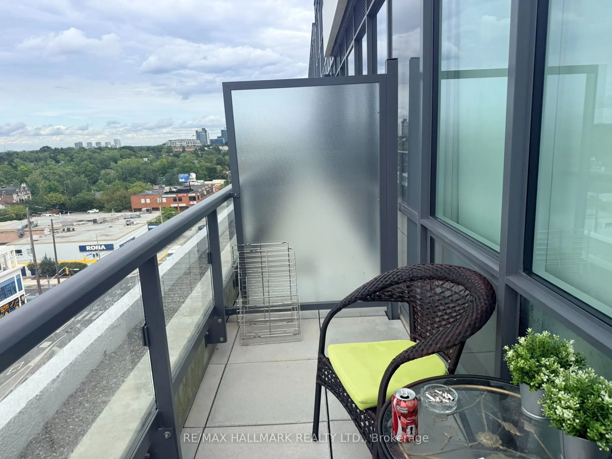 181 Sheppard Avenue E #810