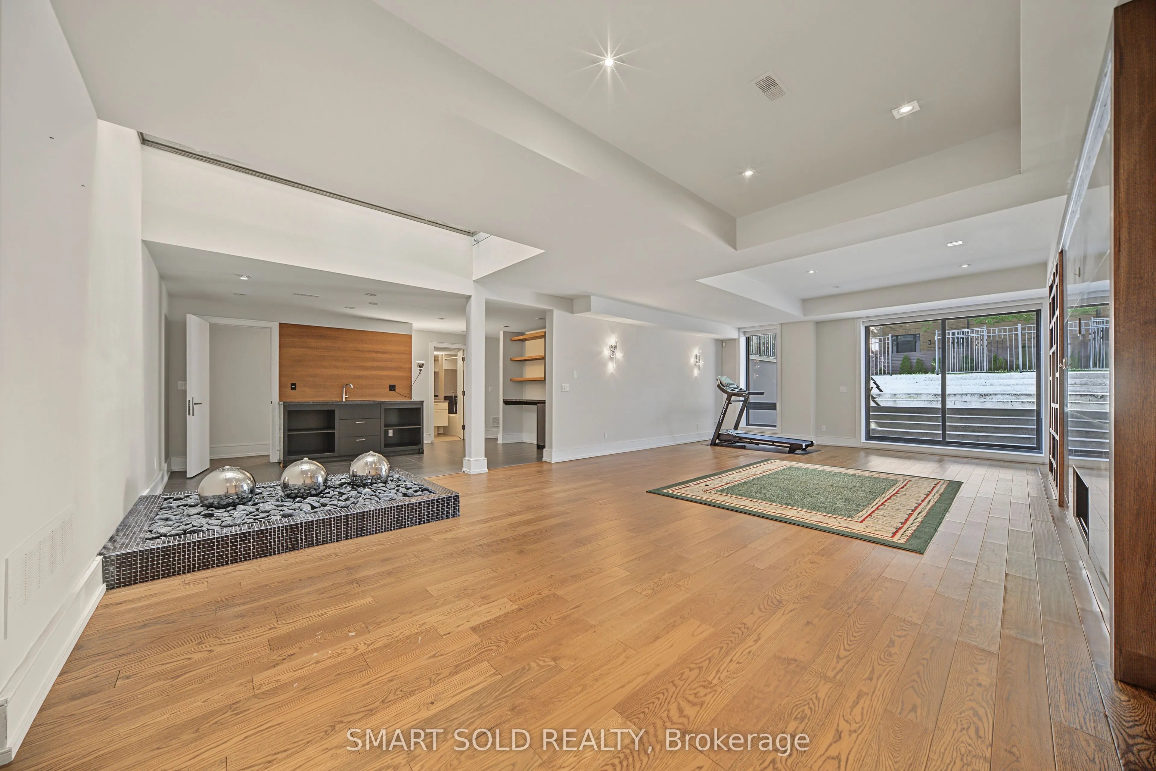 588 Conacher Drive