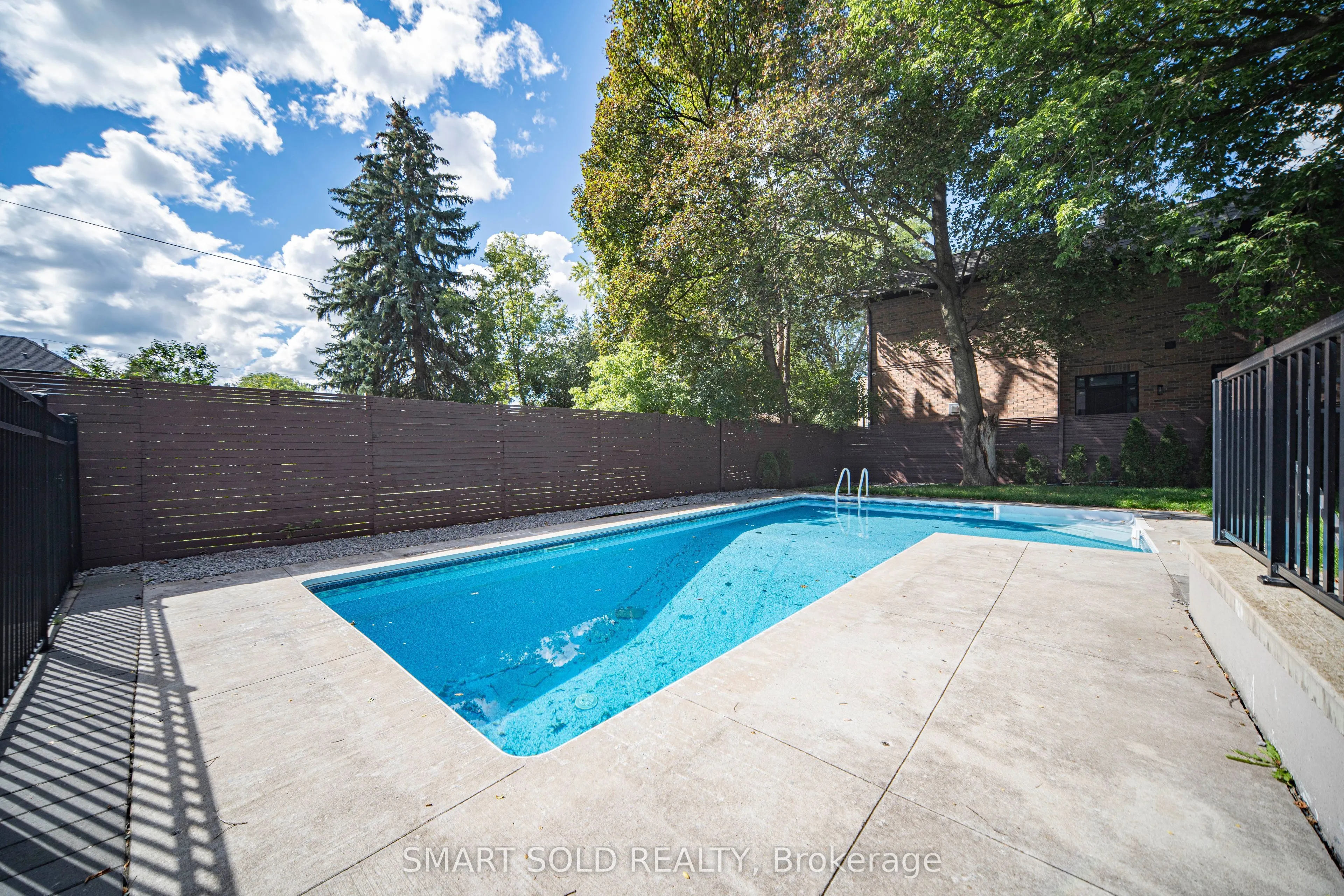 588 Conacher Drive