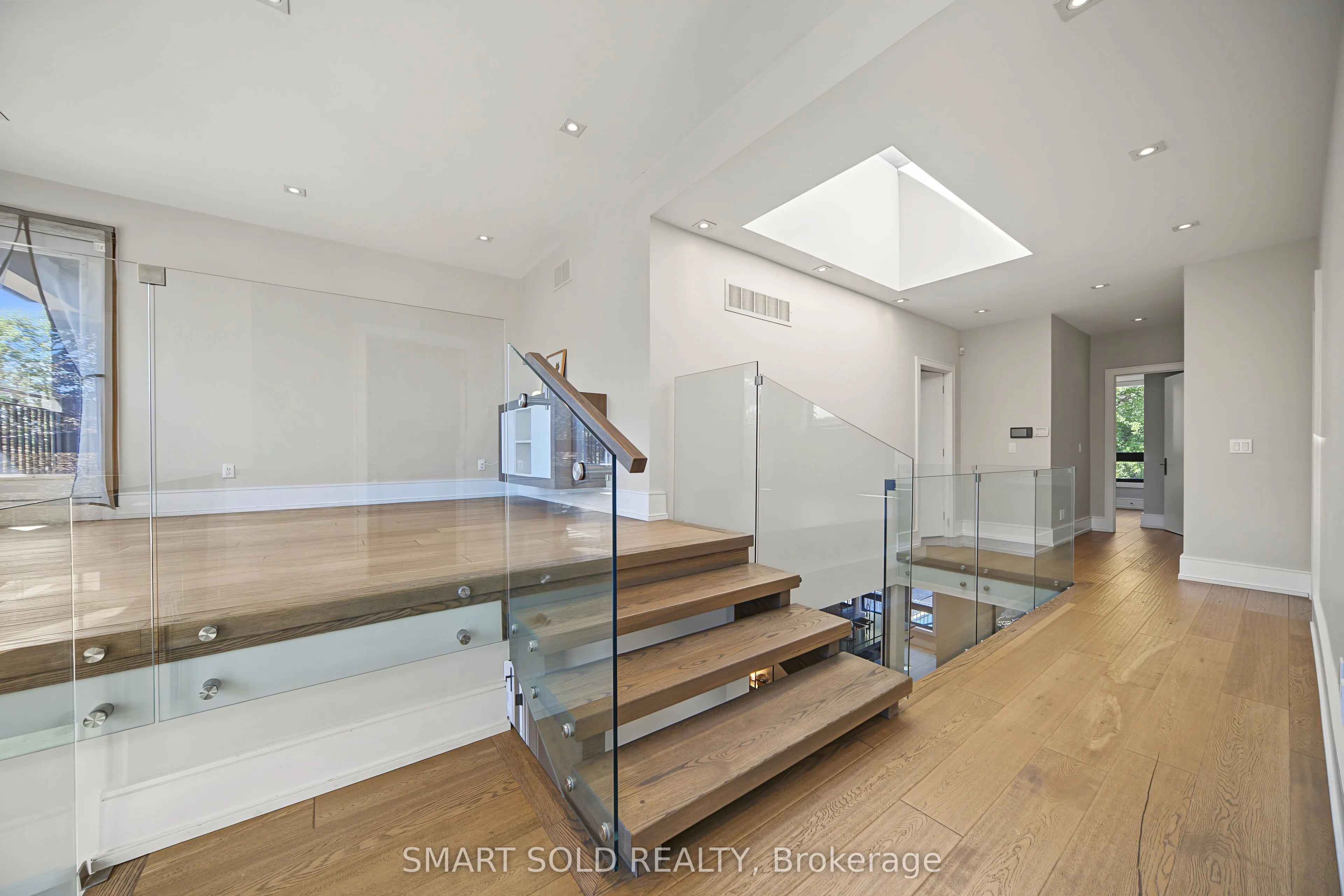 588 Conacher Drive