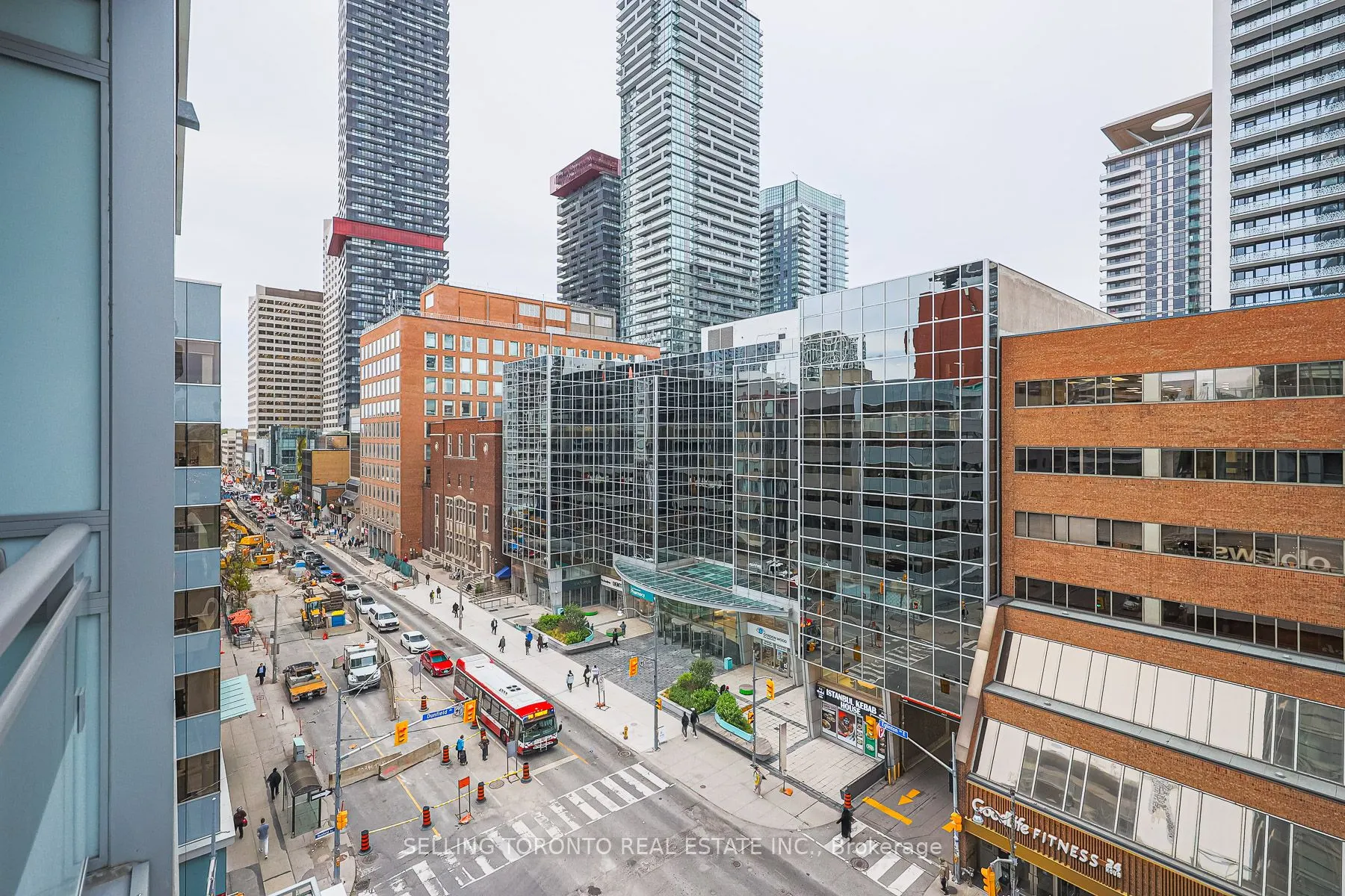 89 Dunfield Avenue #603