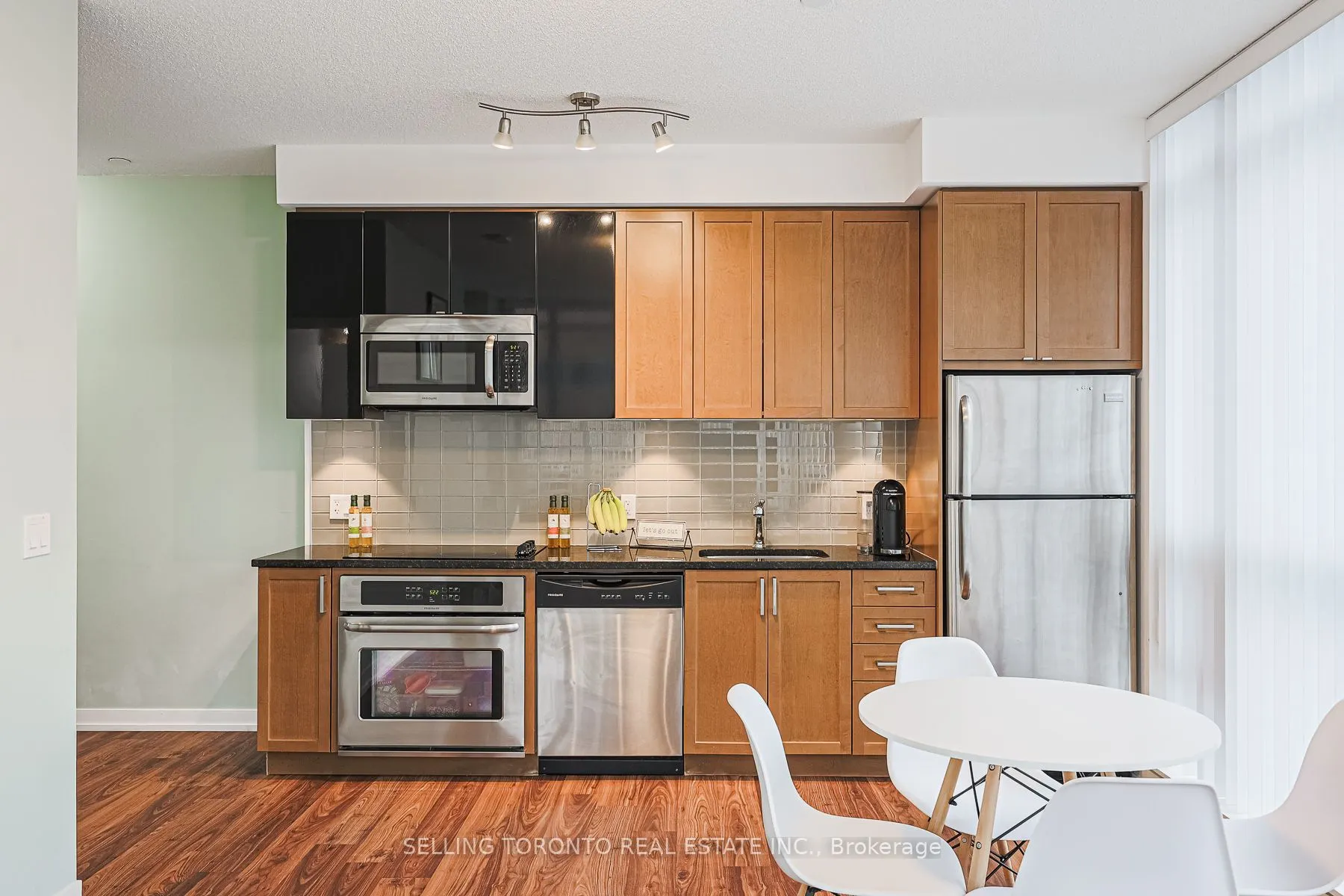 89 Dunfield Avenue #603